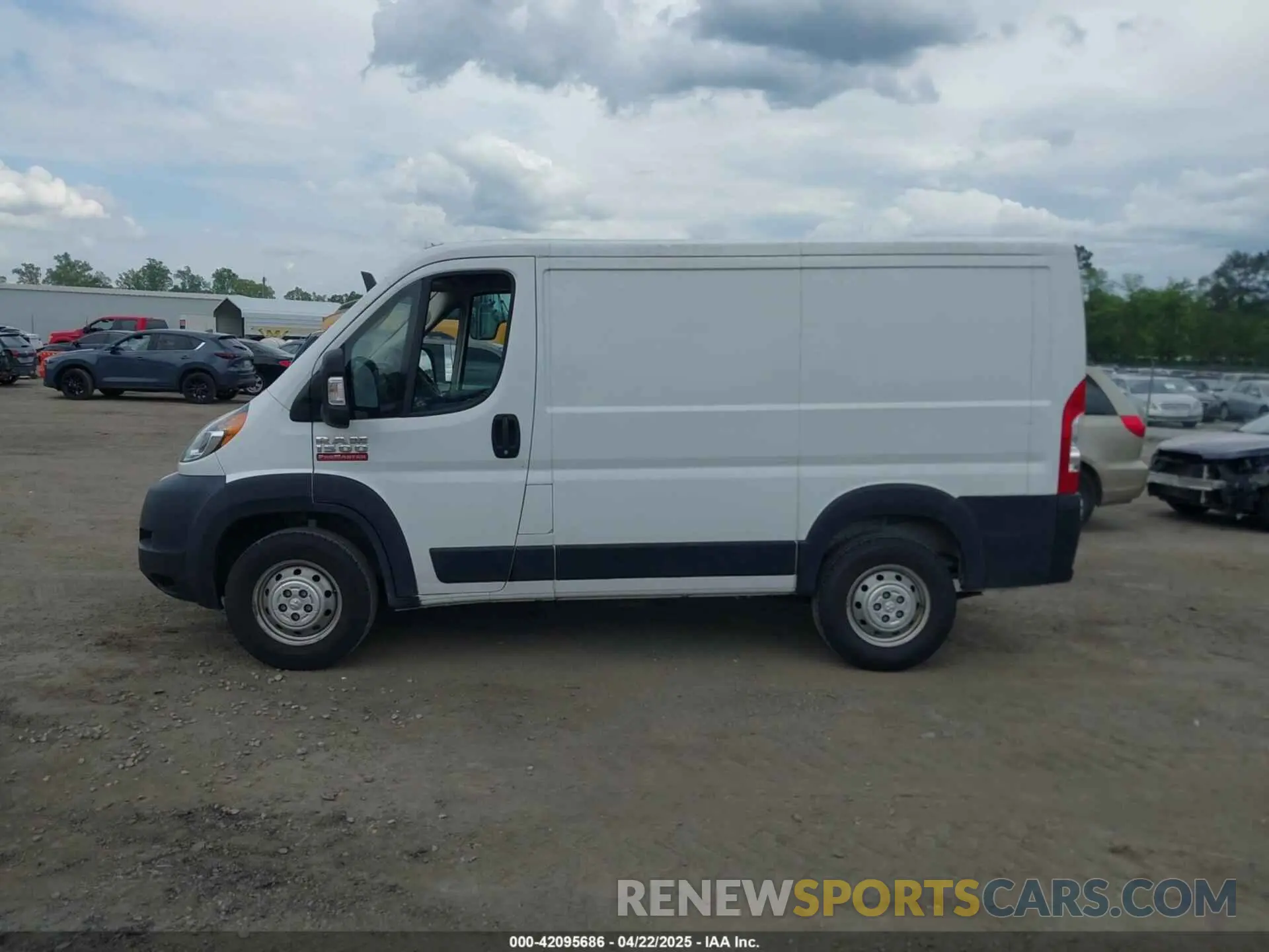 13 Photograph of a damaged car 3C6ERVNG1ME505564 RAM PROMASTER 1500 2021