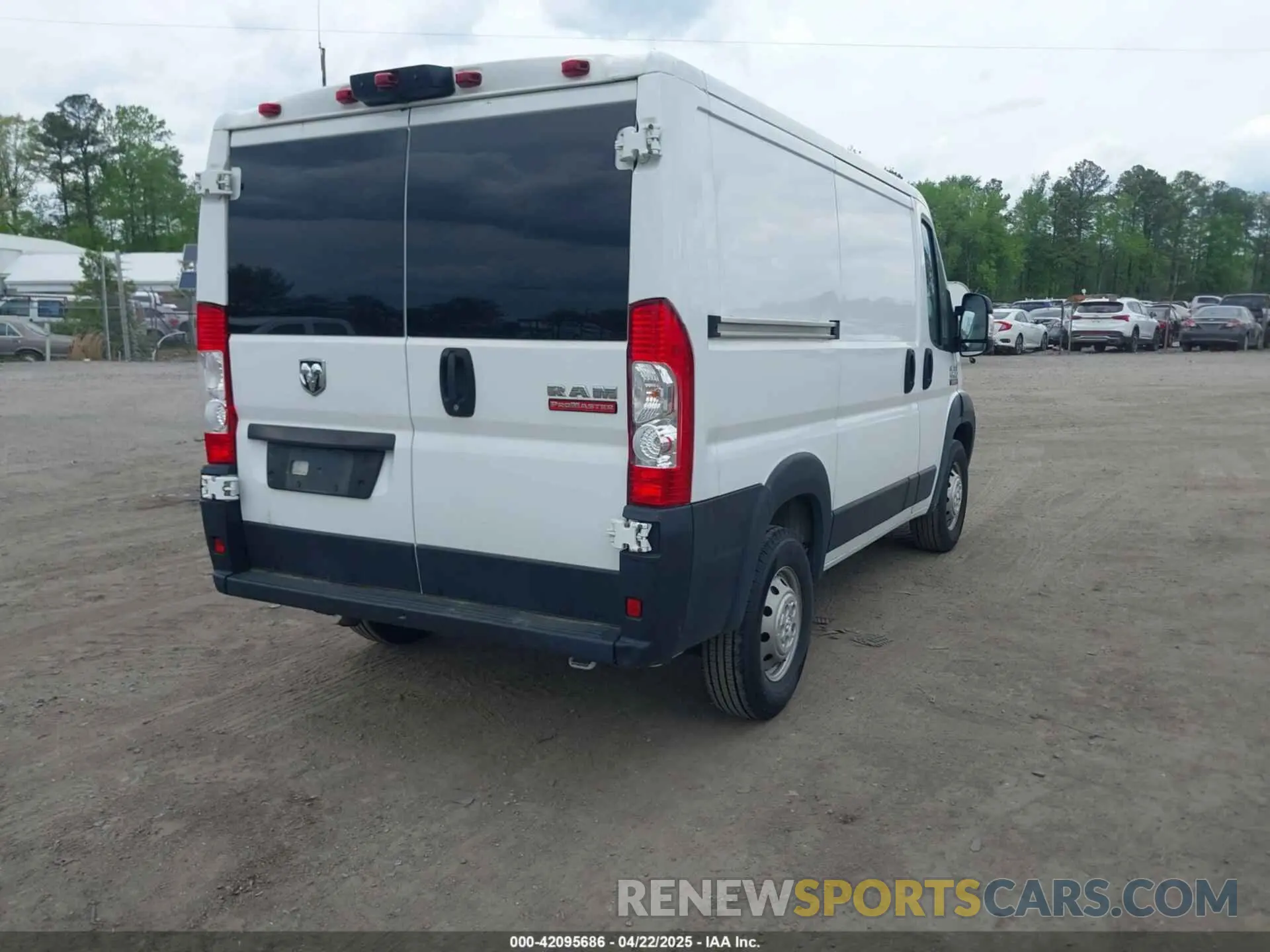 4 Photograph of a damaged car 3C6ERVNG1ME505564 RAM PROMASTER 1500 2021
