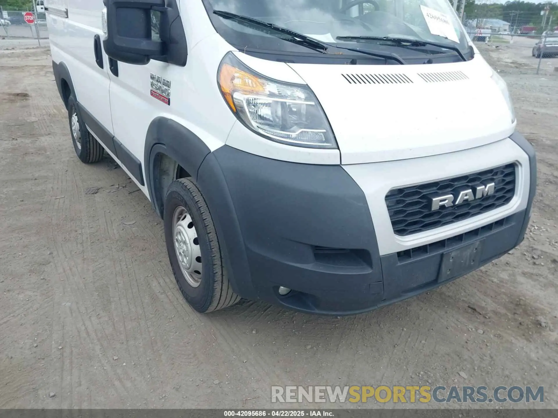 6 Photograph of a damaged car 3C6ERVNG1ME505564 RAM PROMASTER 1500 2021