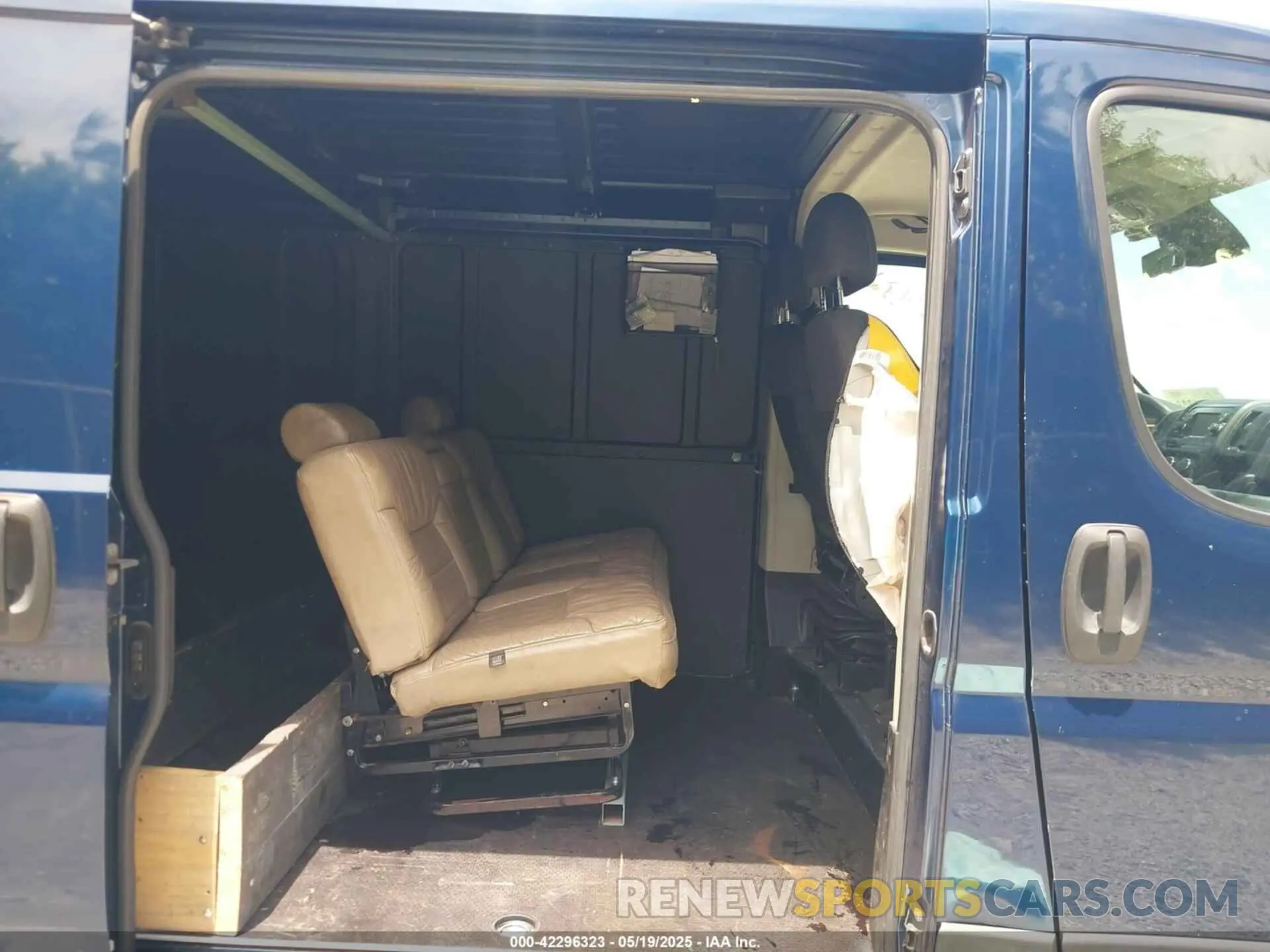 8 Photograph of a damaged car 3C6LRVAG0ME564750 RAM PROMASTER 1500 2021