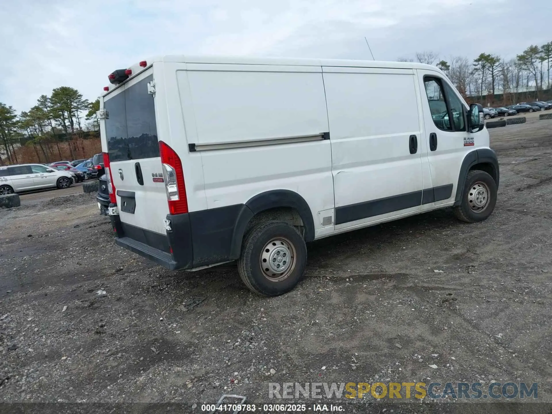 4 Photograph of a damaged car 3C6LRVAGXME559894 RAM PROMASTER 1500 2021