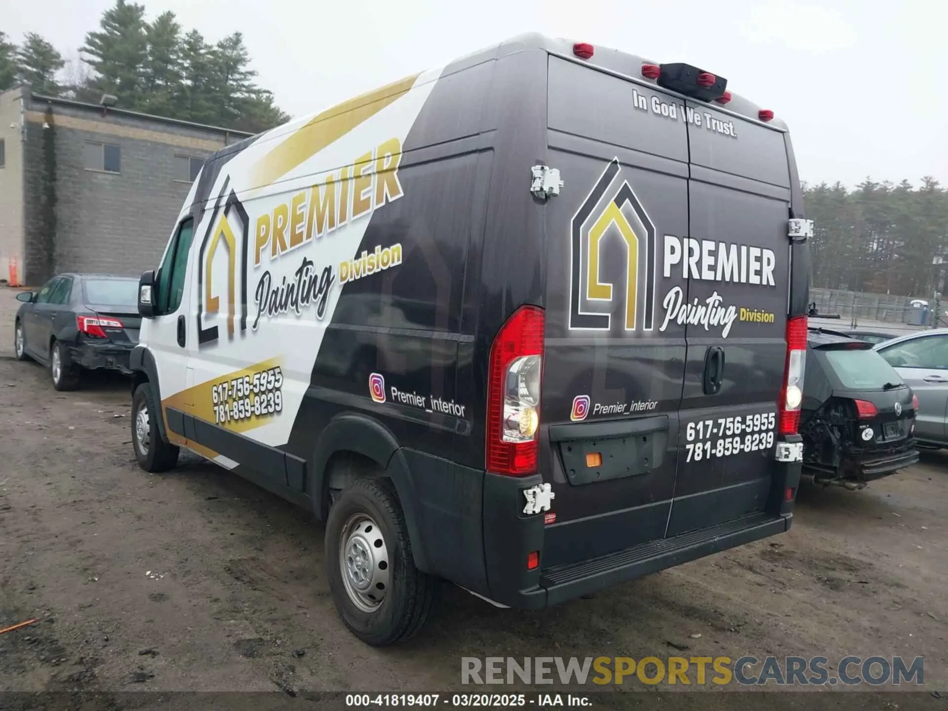 14 Photograph of a damaged car 3C6LRVBG1ME578185 RAM PROMASTER 1500 2021