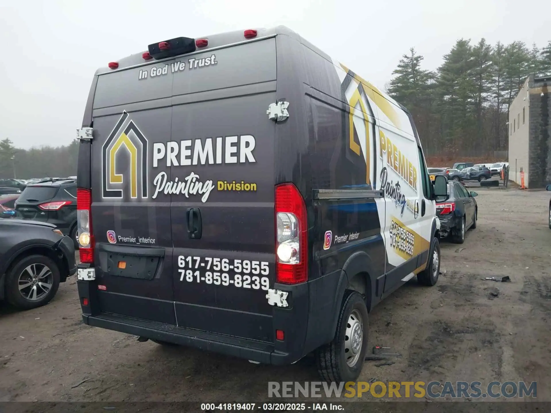 4 Photograph of a damaged car 3C6LRVBG1ME578185 RAM PROMASTER 1500 2021