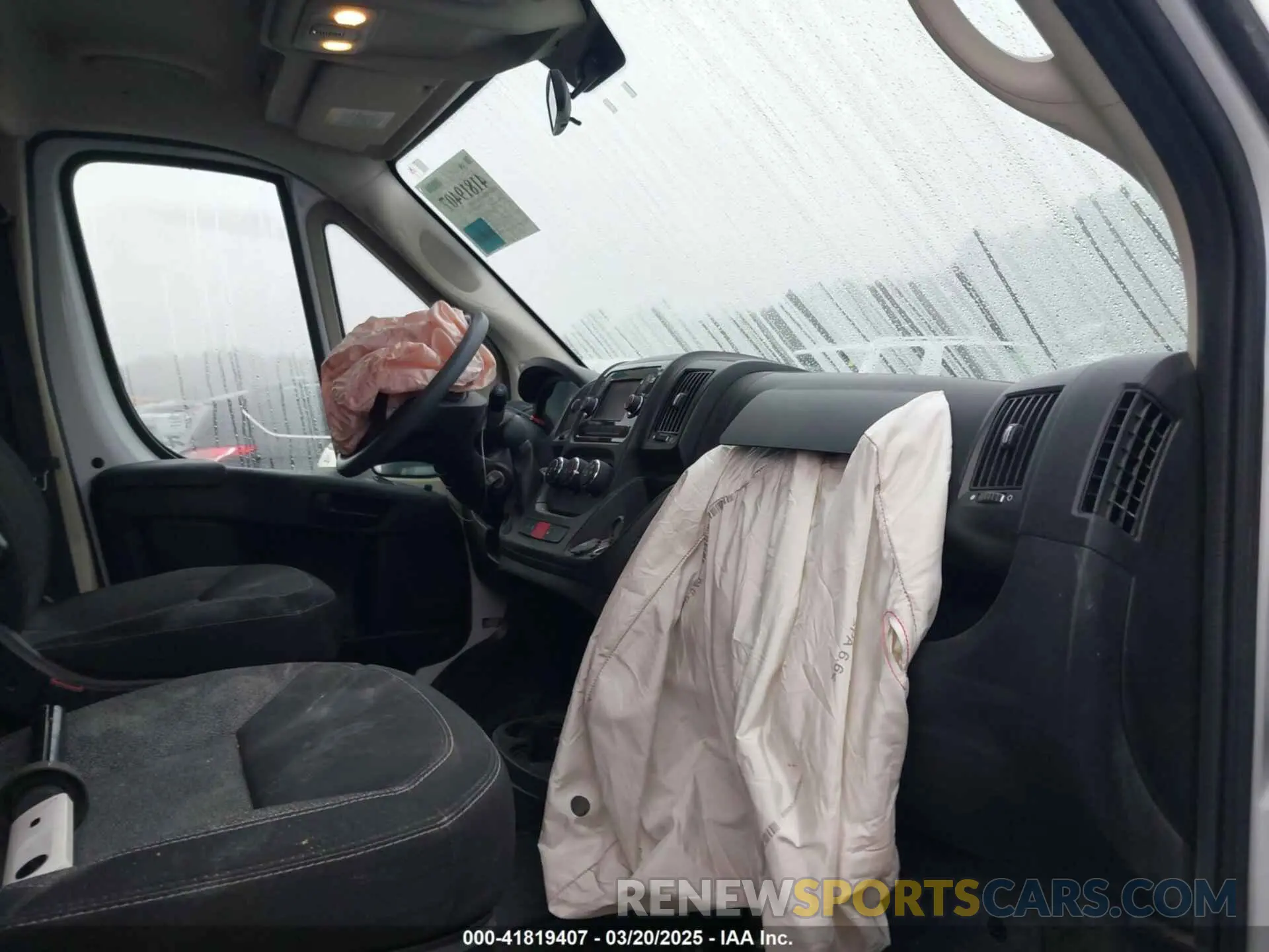 5 Photograph of a damaged car 3C6LRVBG1ME578185 RAM PROMASTER 1500 2021