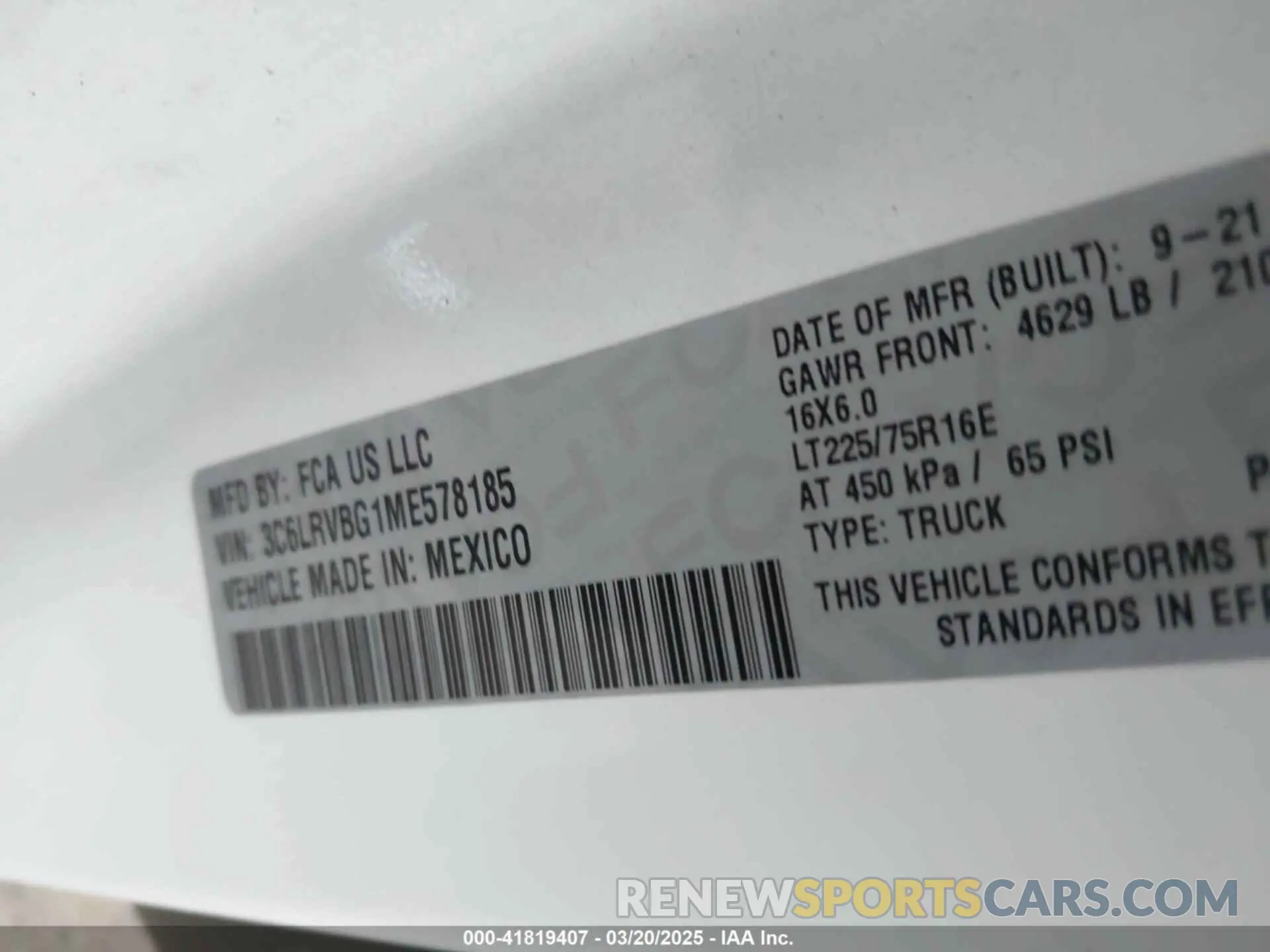 9 Photograph of a damaged car 3C6LRVBG1ME578185 RAM PROMASTER 1500 2021