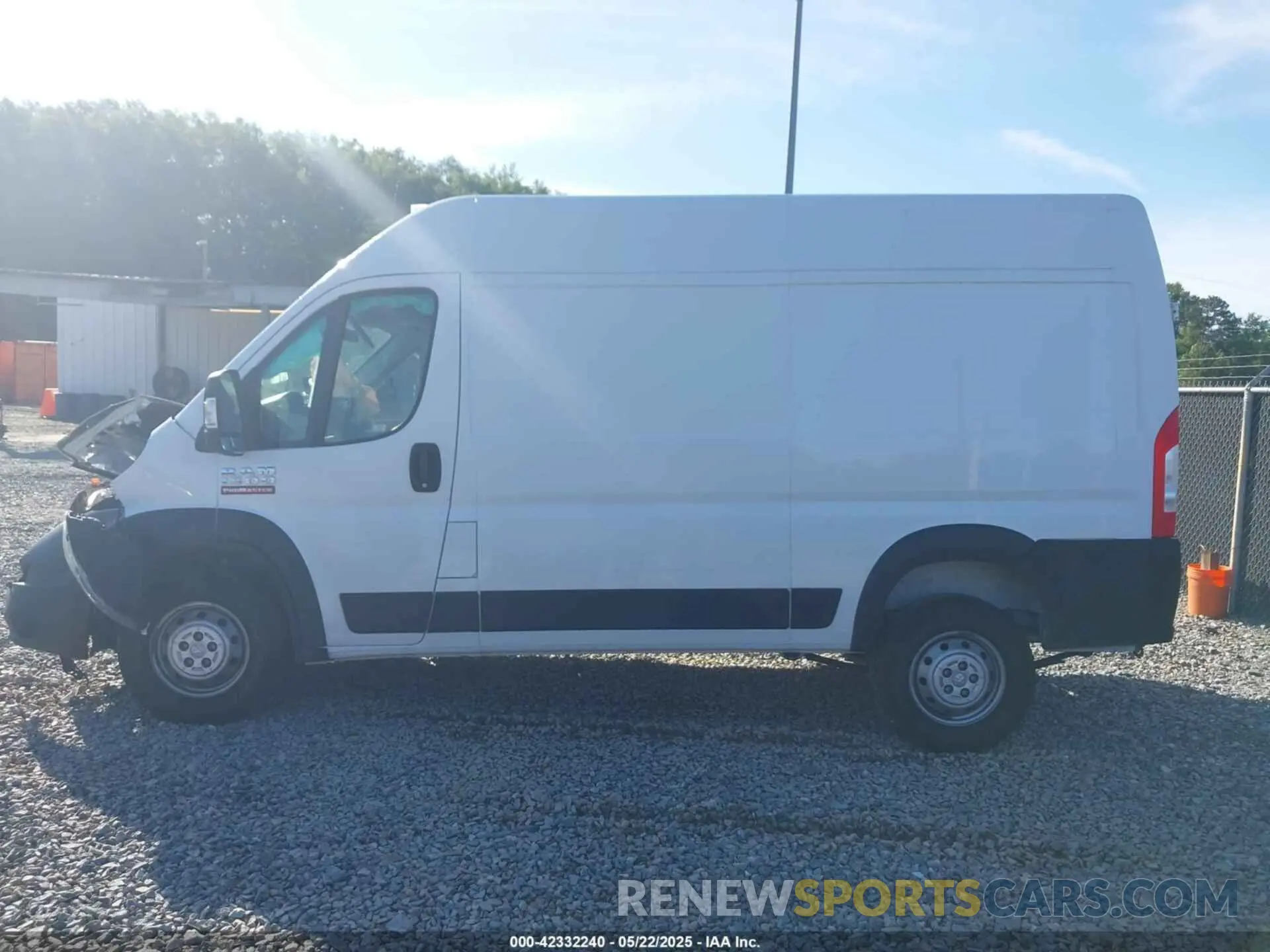 15 Photograph of a damaged car 3C6LRVBG2ME559354 RAM PROMASTER 1500 2021