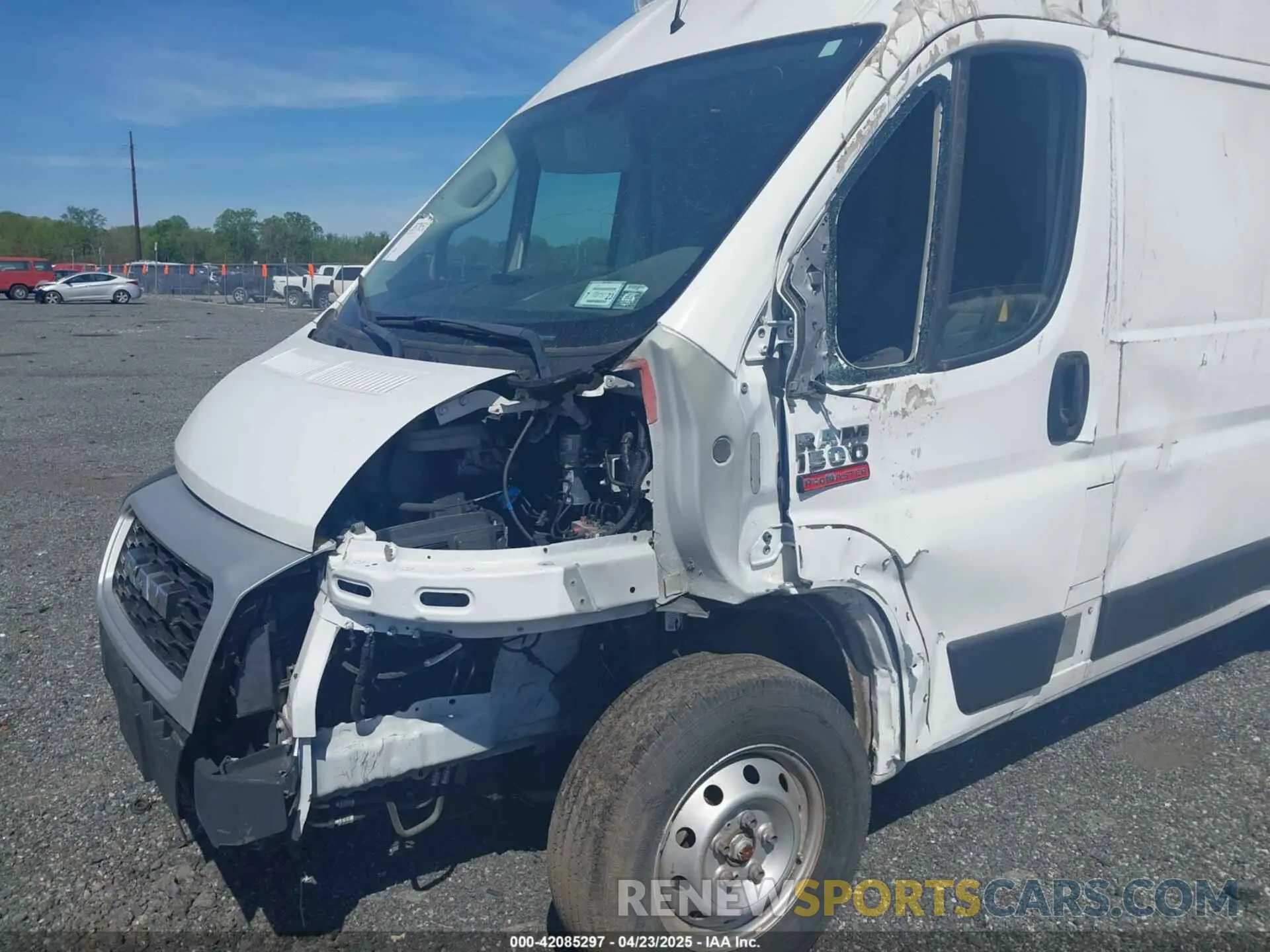 6 Photograph of a damaged car 3C6LRVBG5ME527045 RAM PROMASTER 1500 2021