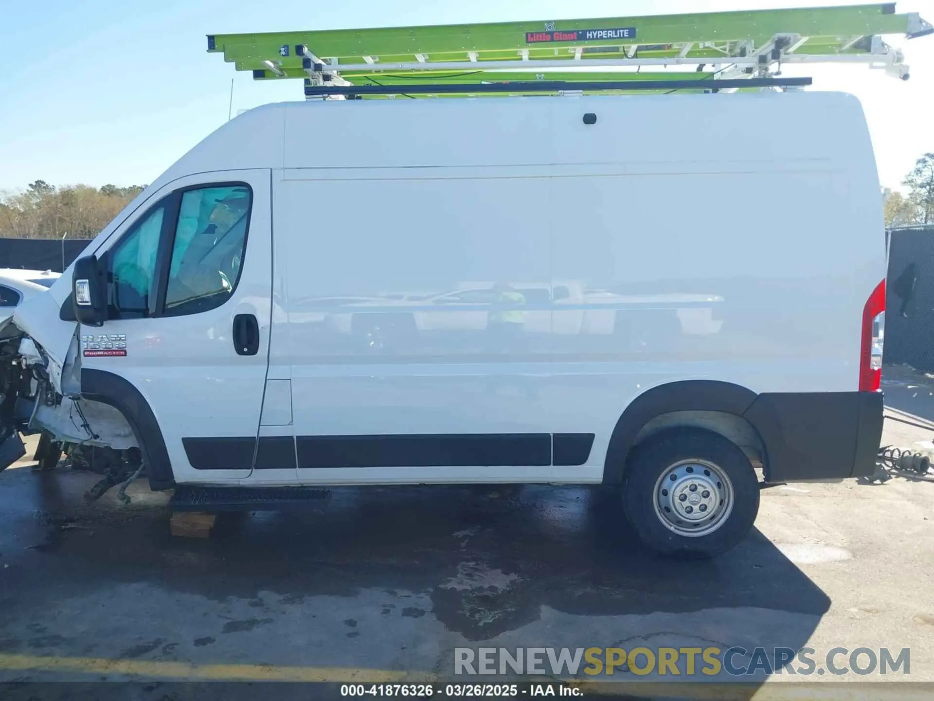 15 Photograph of a damaged car 3C6LRVBG6ME546414 RAM PROMASTER 1500 2021