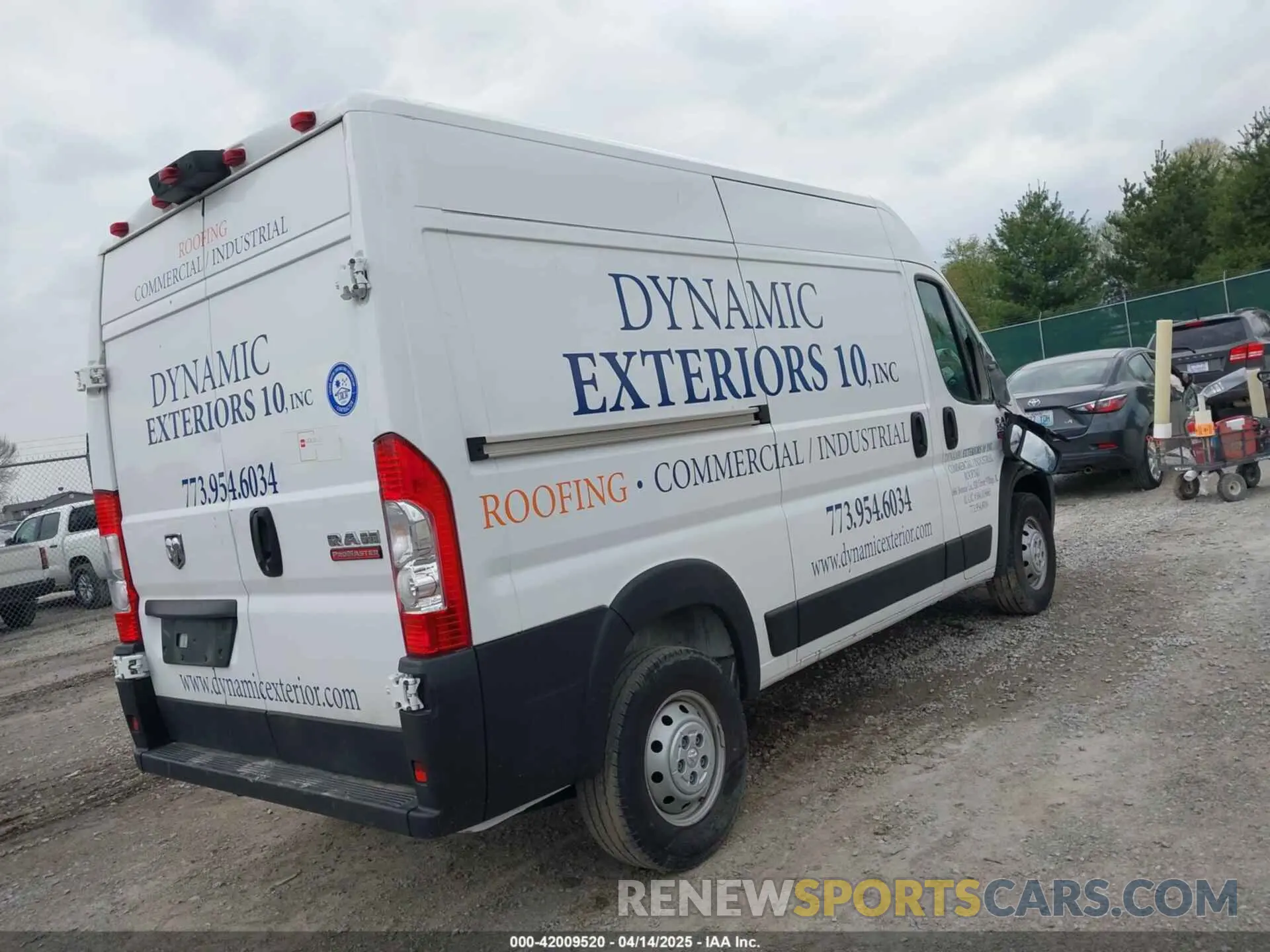 4 Photograph of a damaged car 3C6LRVBG8ME512250 RAM PROMASTER 1500 2021