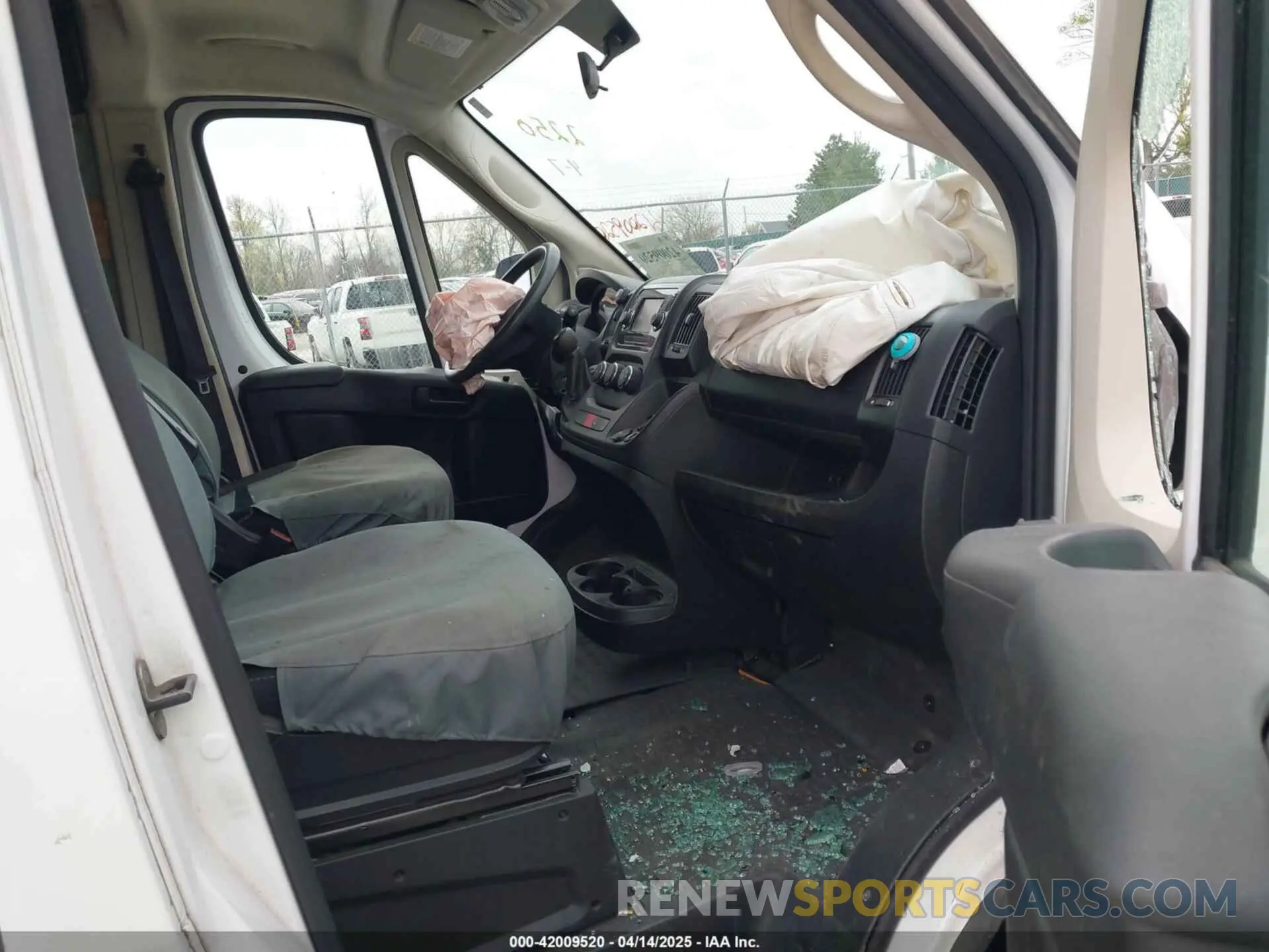 5 Photograph of a damaged car 3C6LRVBG8ME512250 RAM PROMASTER 1500 2021