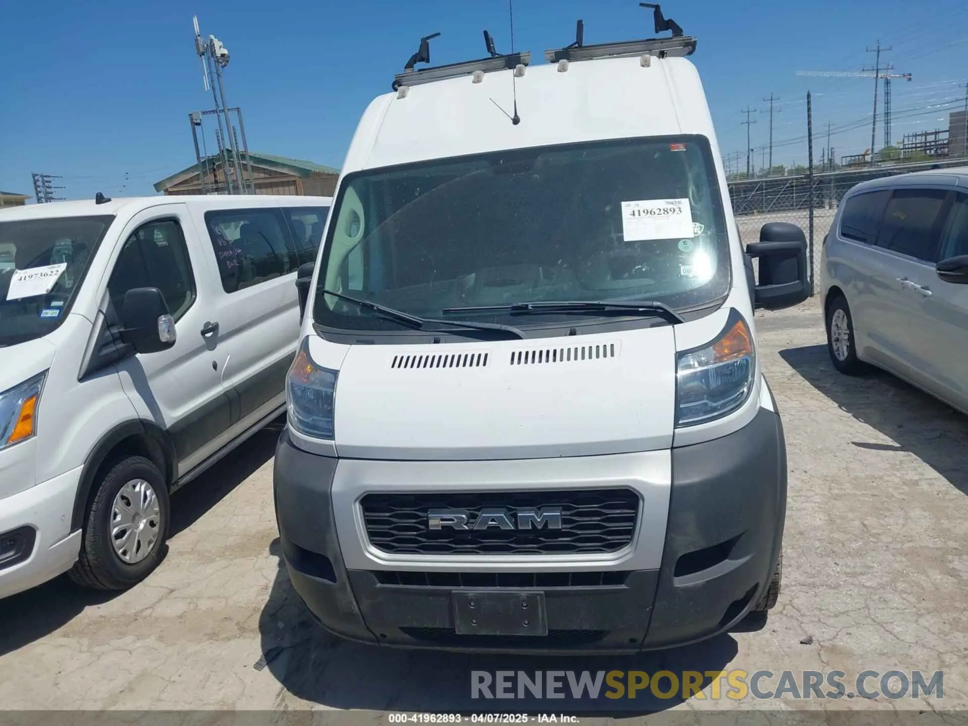 12 Photograph of a damaged car 3C6LRVBG9ME560727 RAM PROMASTER 1500 2021