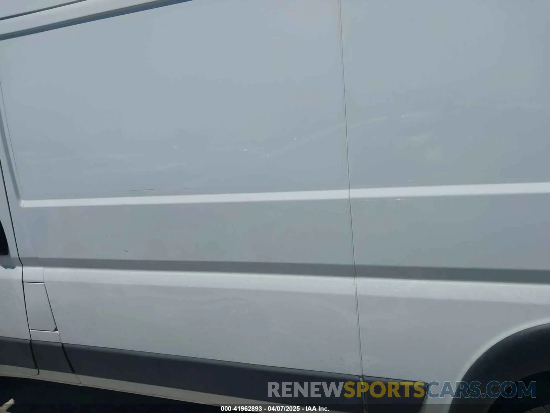 14 Photograph of a damaged car 3C6LRVBG9ME560727 RAM PROMASTER 1500 2021