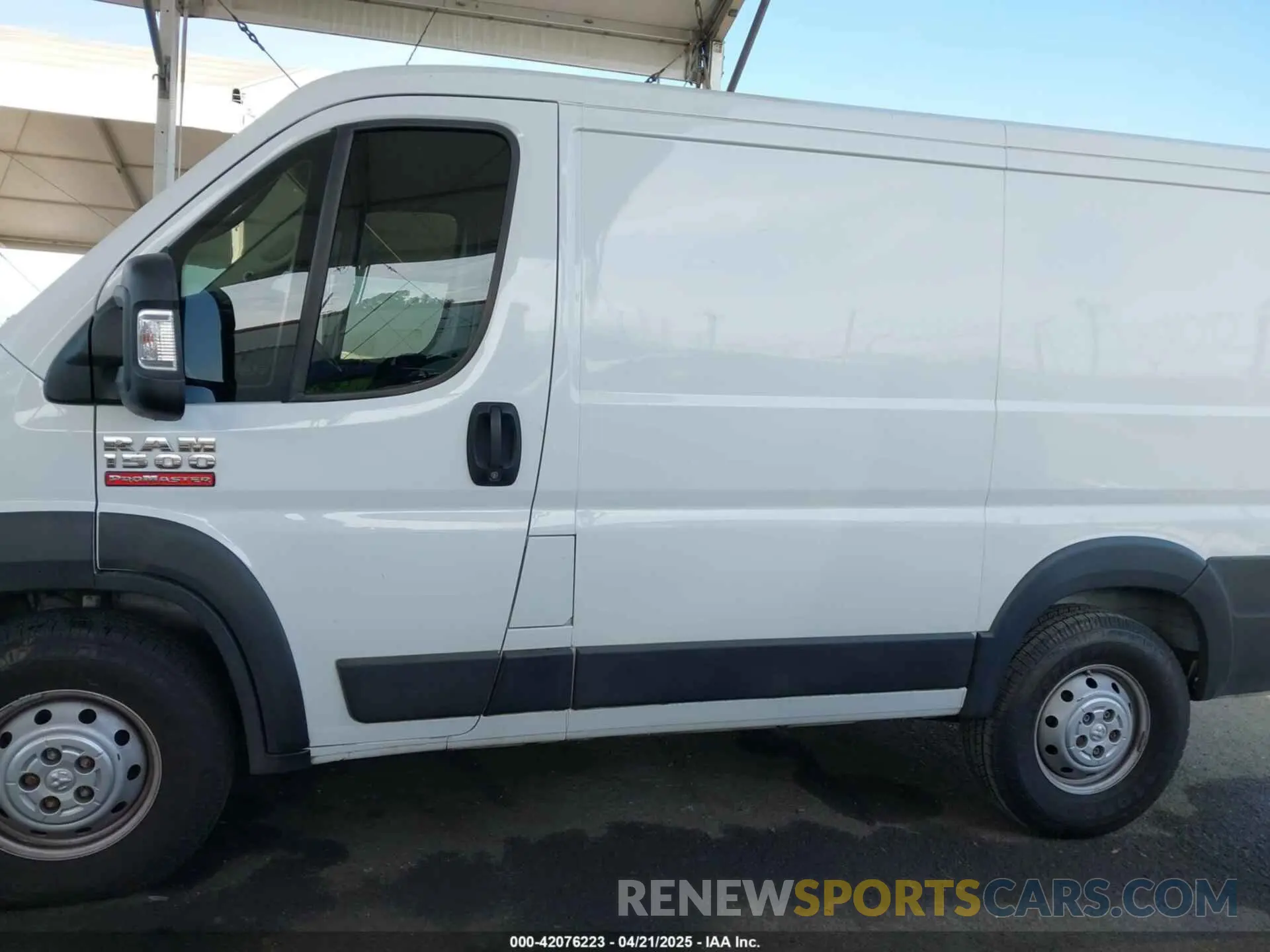 13 Photograph of a damaged car 3C6LRVNG0ME546386 RAM PROMASTER 1500 2021