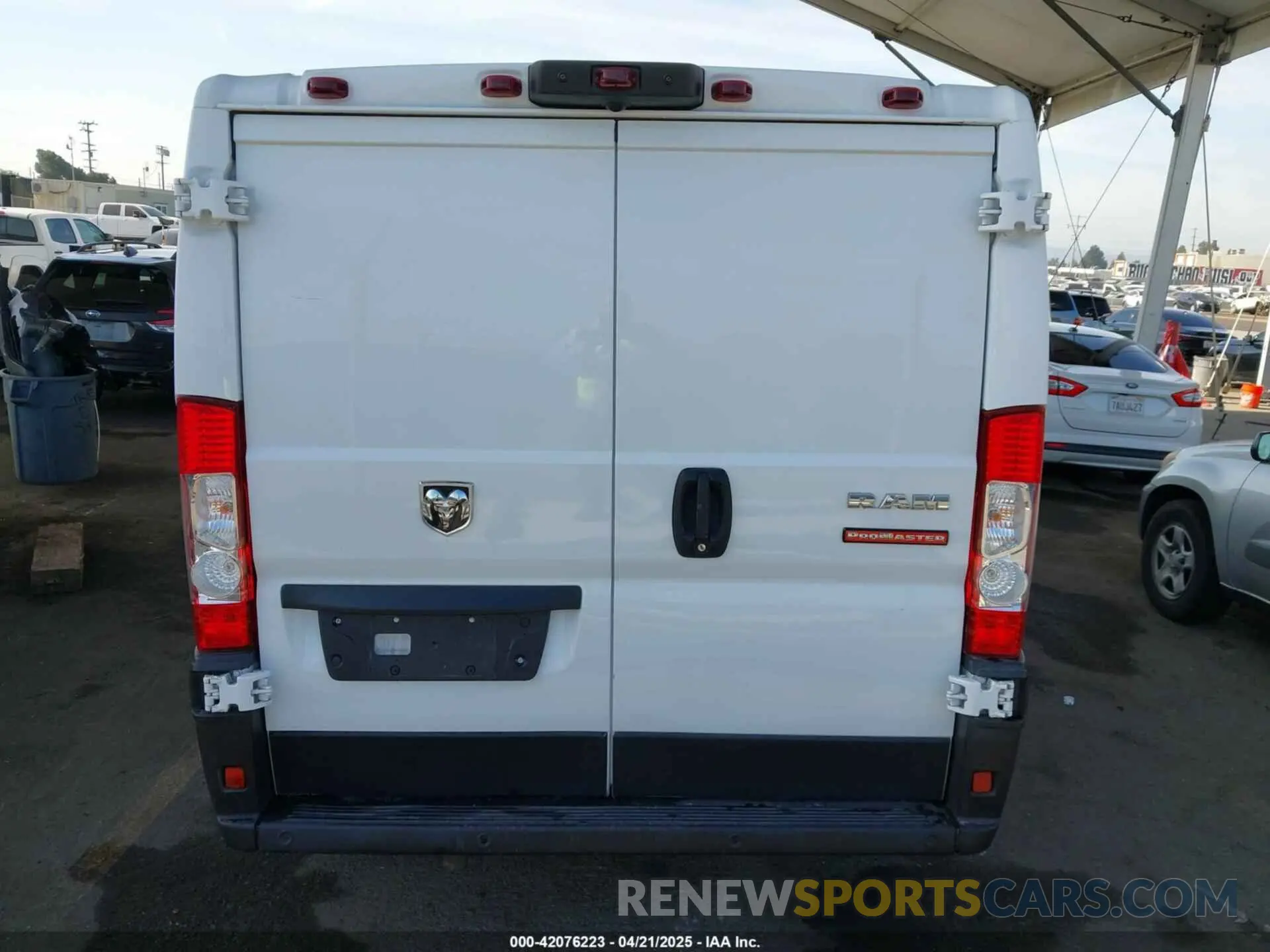 15 Photograph of a damaged car 3C6LRVNG0ME546386 RAM PROMASTER 1500 2021