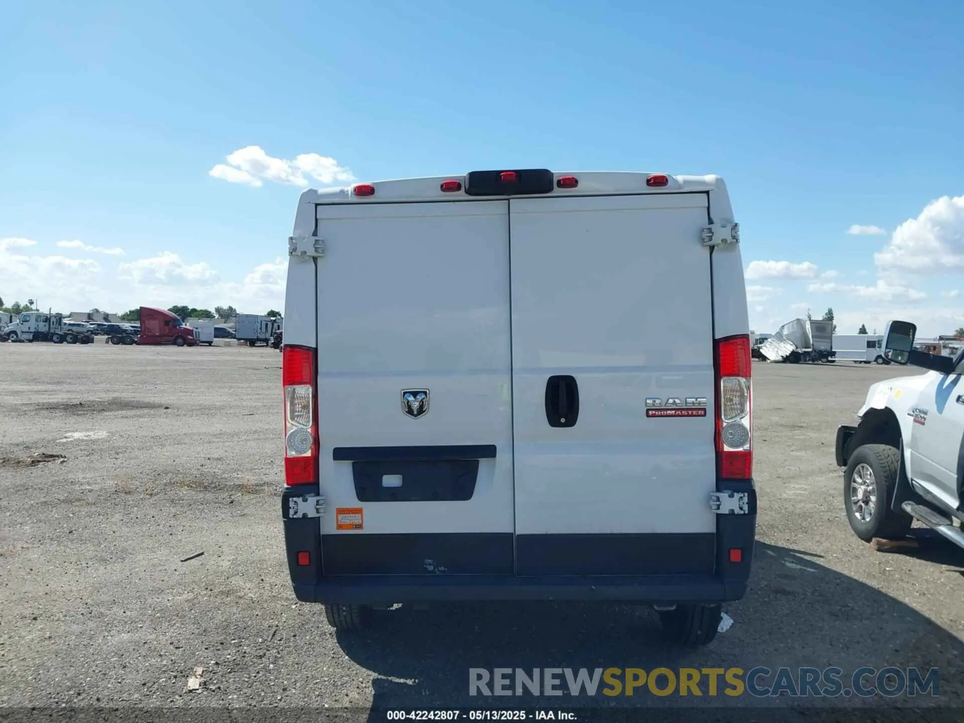 15 Photograph of a damaged car 3C6LRVNG3ME546155 RAM PROMASTER 1500 2021