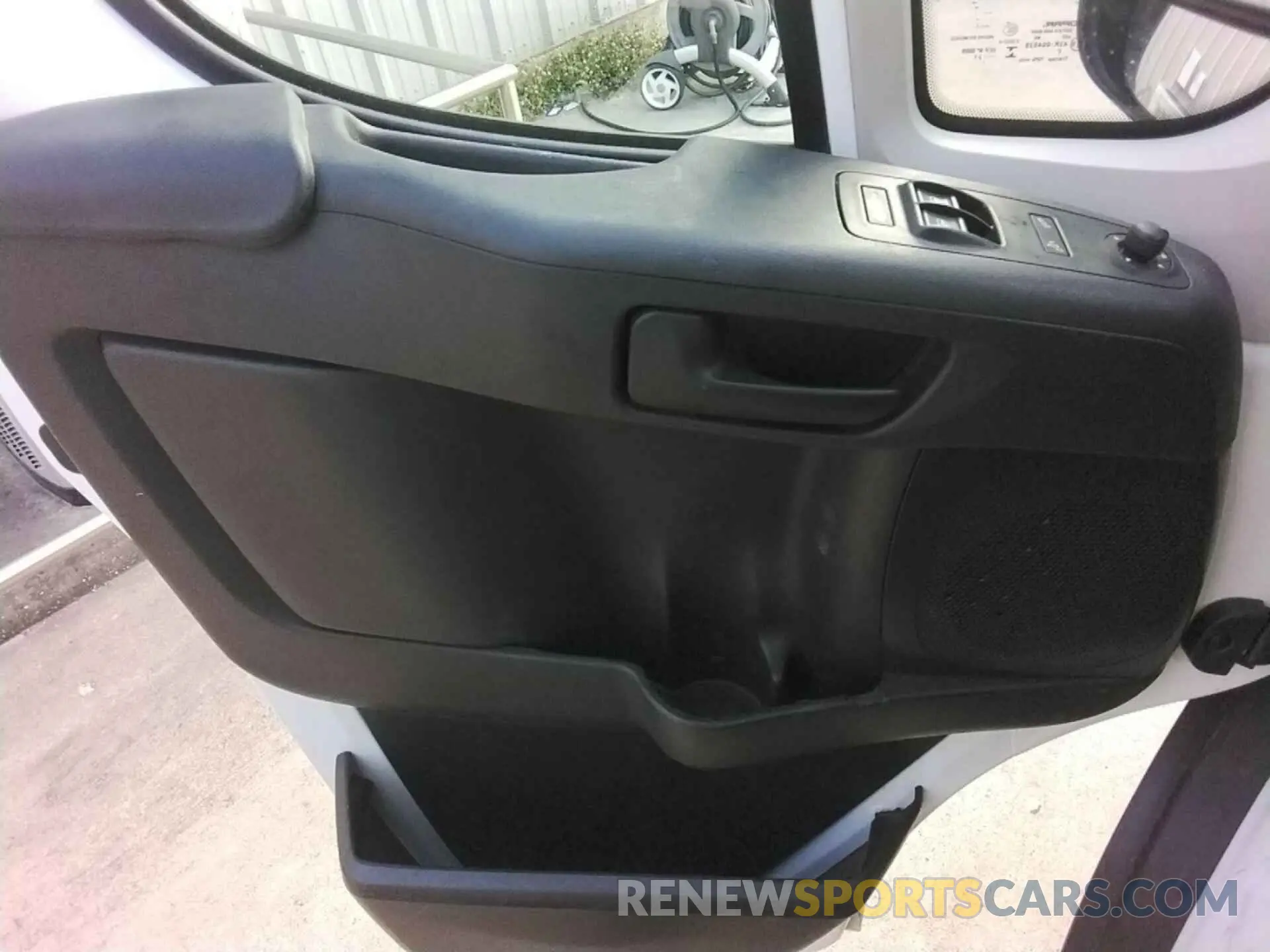 21 Photograph of a damaged car 3C6LRVNGXME545634 RAM PROMASTER 1500 2021