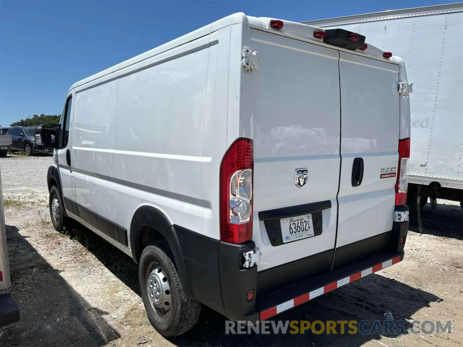 17 Photograph of a damaged car 3C6LRVAG2NE107312 RAM PROMASTER 1500 2022