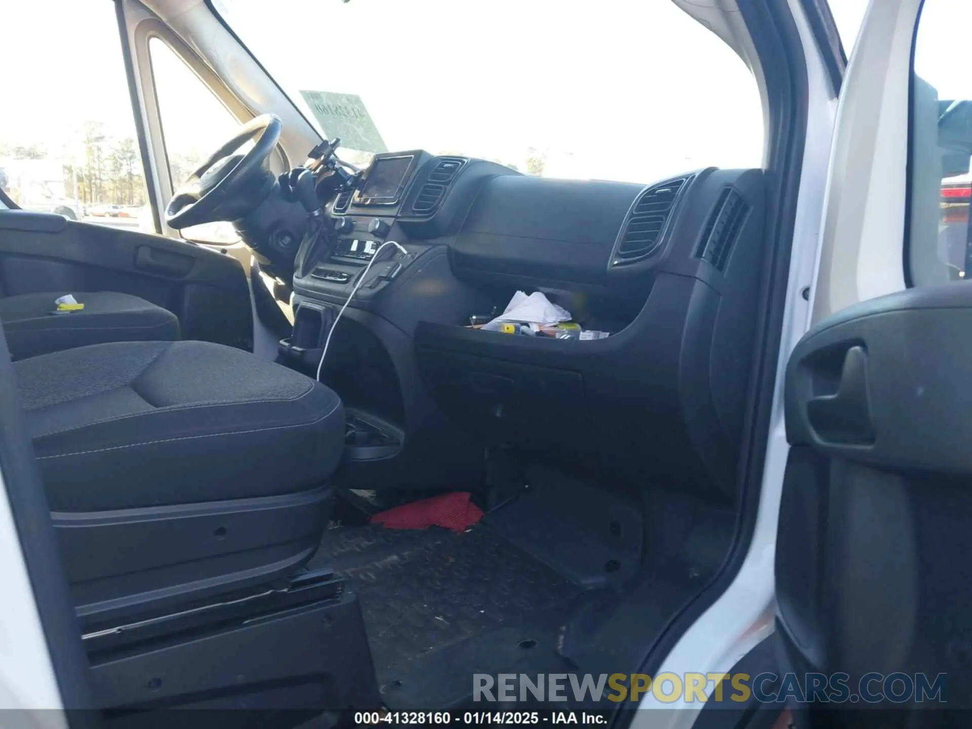 5 Photograph of a damaged car 3C6LRVAG8NE124566 RAM PROMASTER 1500 2022