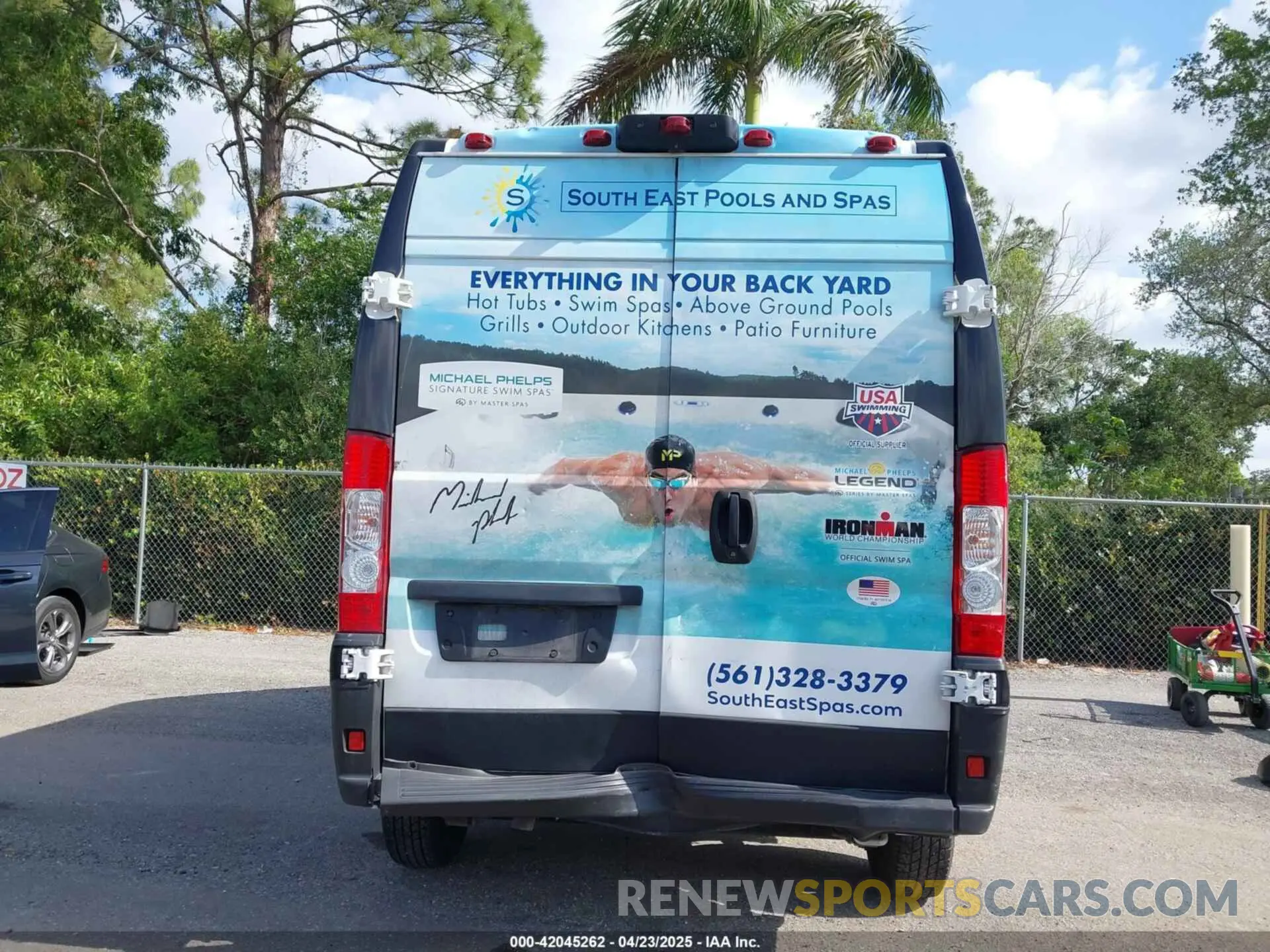 17 Photograph of a damaged car 3C6LRVBG2NE119197 RAM PROMASTER 1500 2022