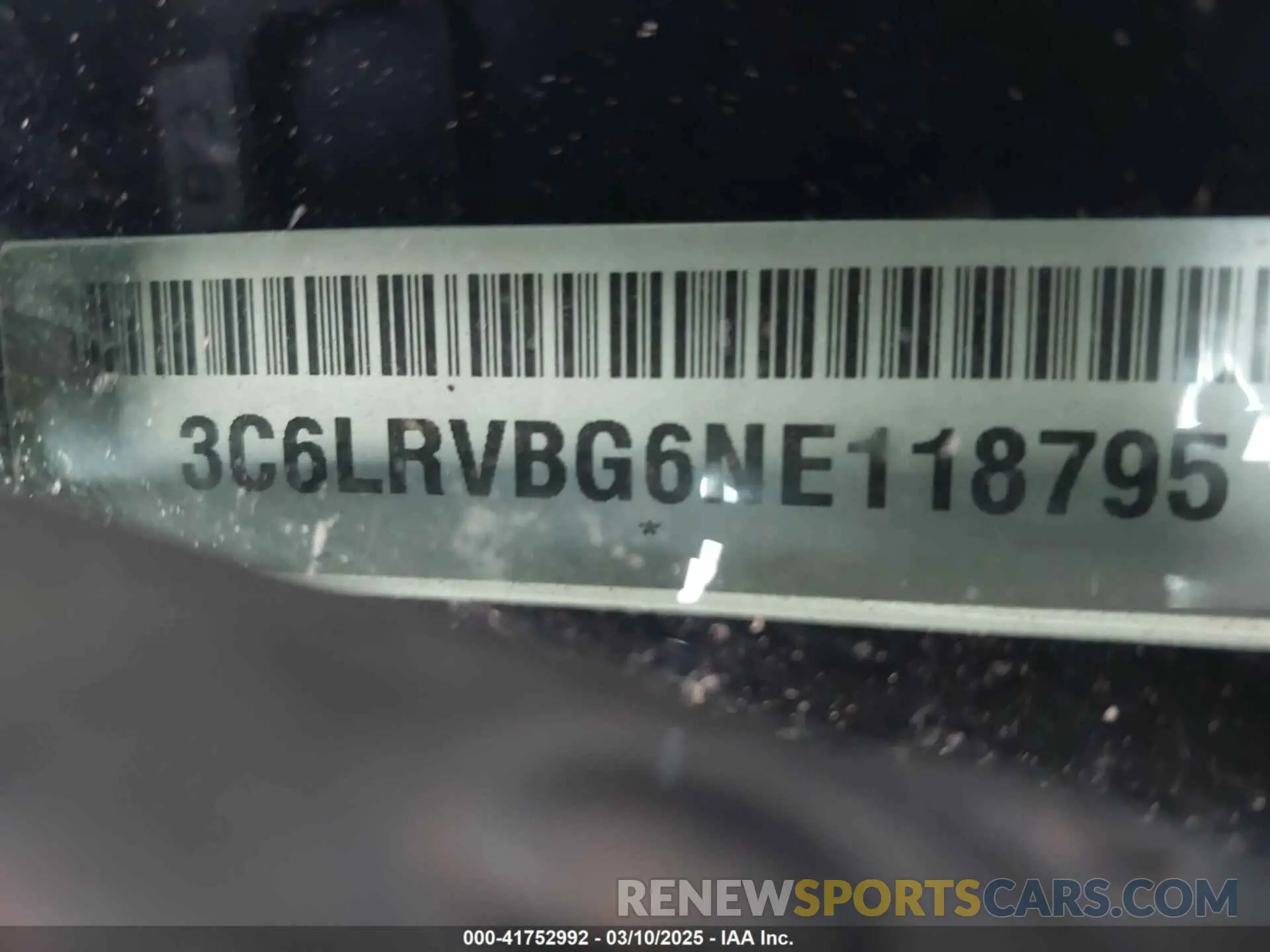 9 Photograph of a damaged car 3C6LRVBG6NE118795 RAM PROMASTER 1500 2022