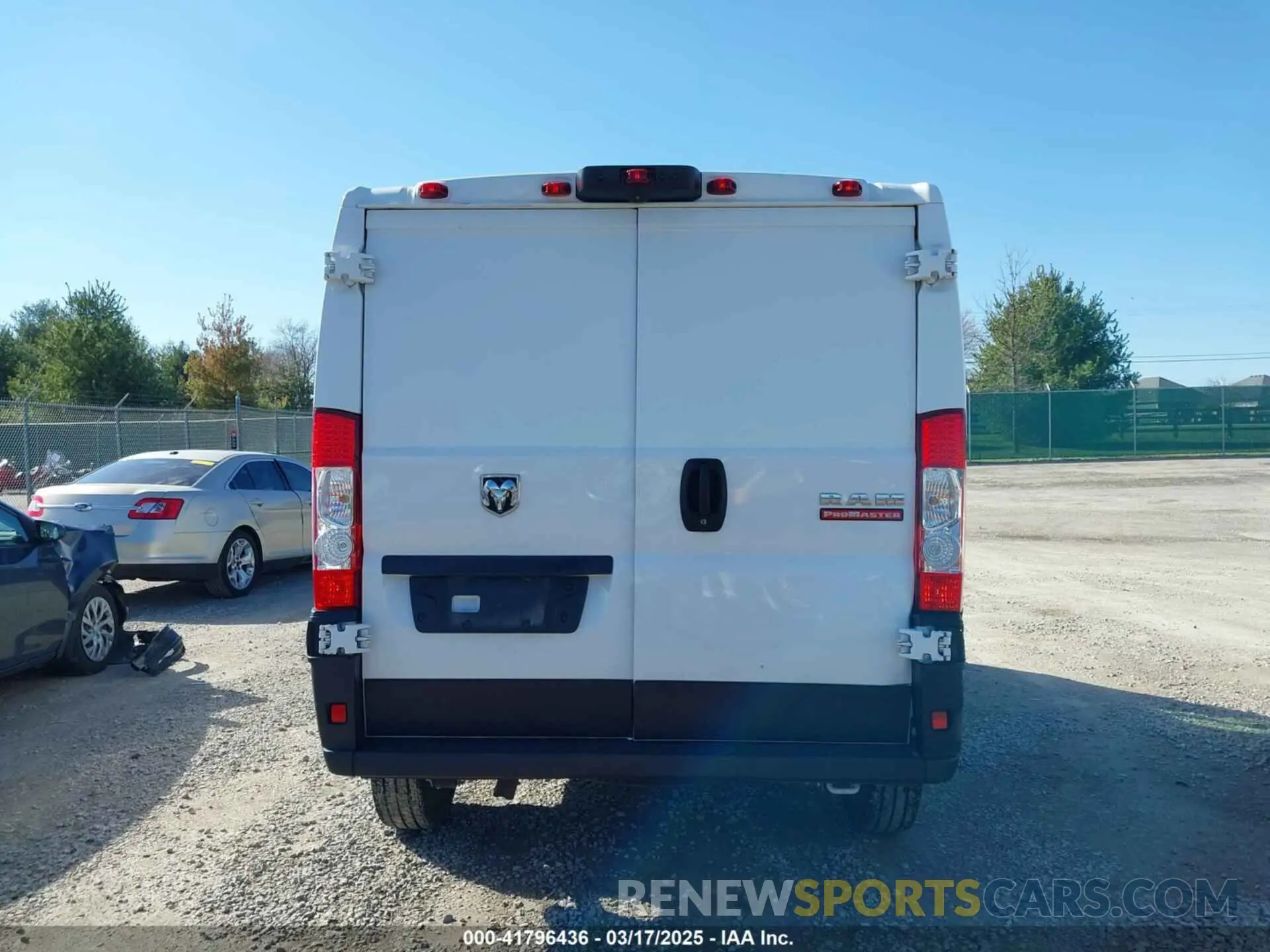 16 Photograph of a damaged car 3C6LRVNG7NE127629 RAM PROMASTER 1500 2022