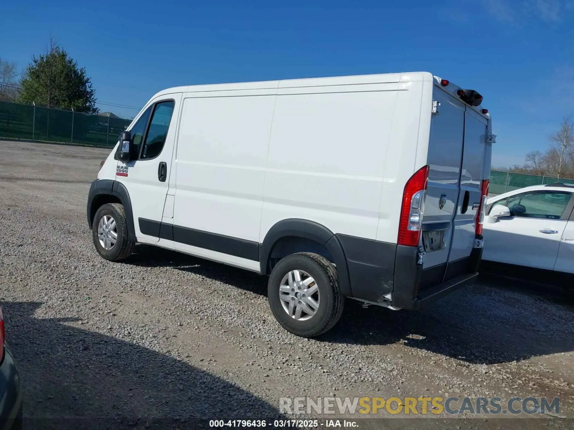 3 Photograph of a damaged car 3C6LRVNG7NE127629 RAM PROMASTER 1500 2022