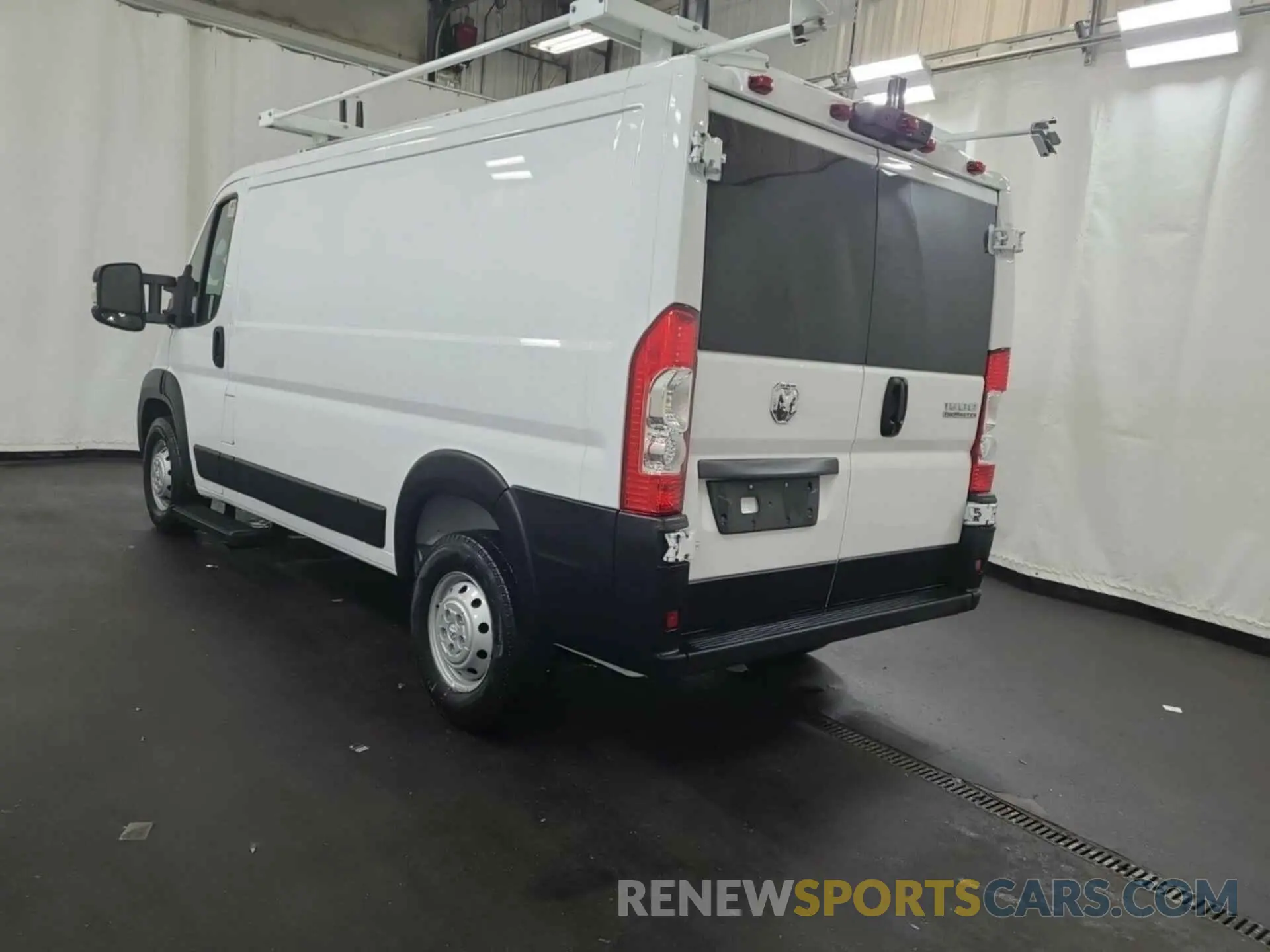 2 Photograph of a damaged car 3C6LRVAG7PE571246 RAM PROMASTER 1500 2023