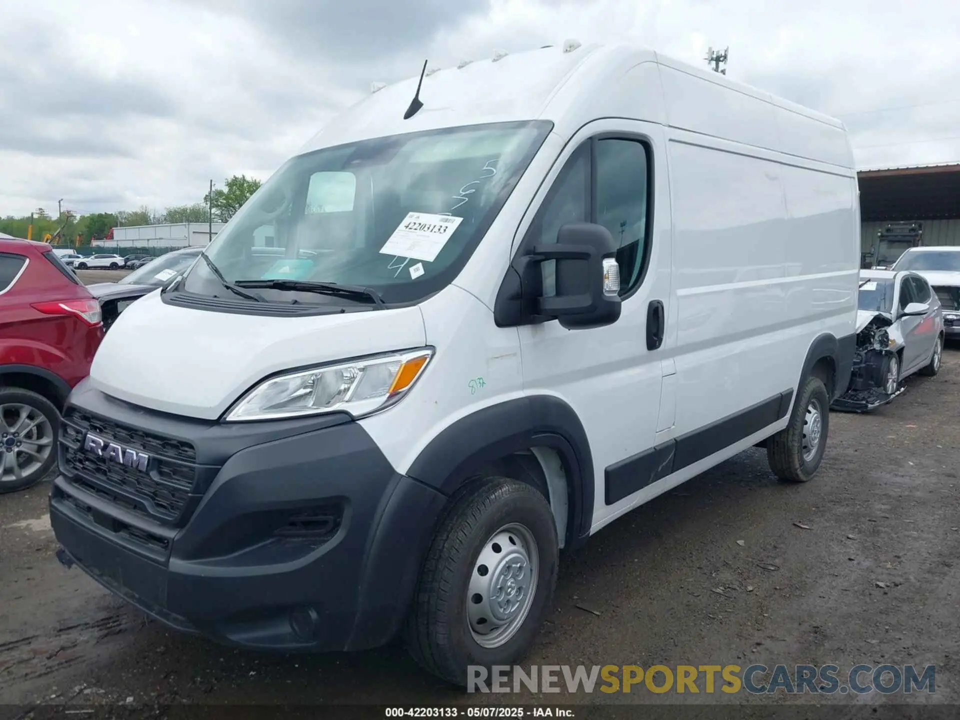 2 Photograph of a damaged car 3C6LRVBG0PE567554 RAM PROMASTER 1500 2023