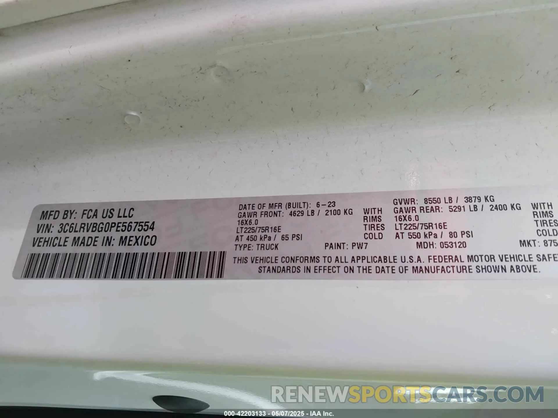 9 Photograph of a damaged car 3C6LRVBG0PE567554 RAM PROMASTER 1500 2023