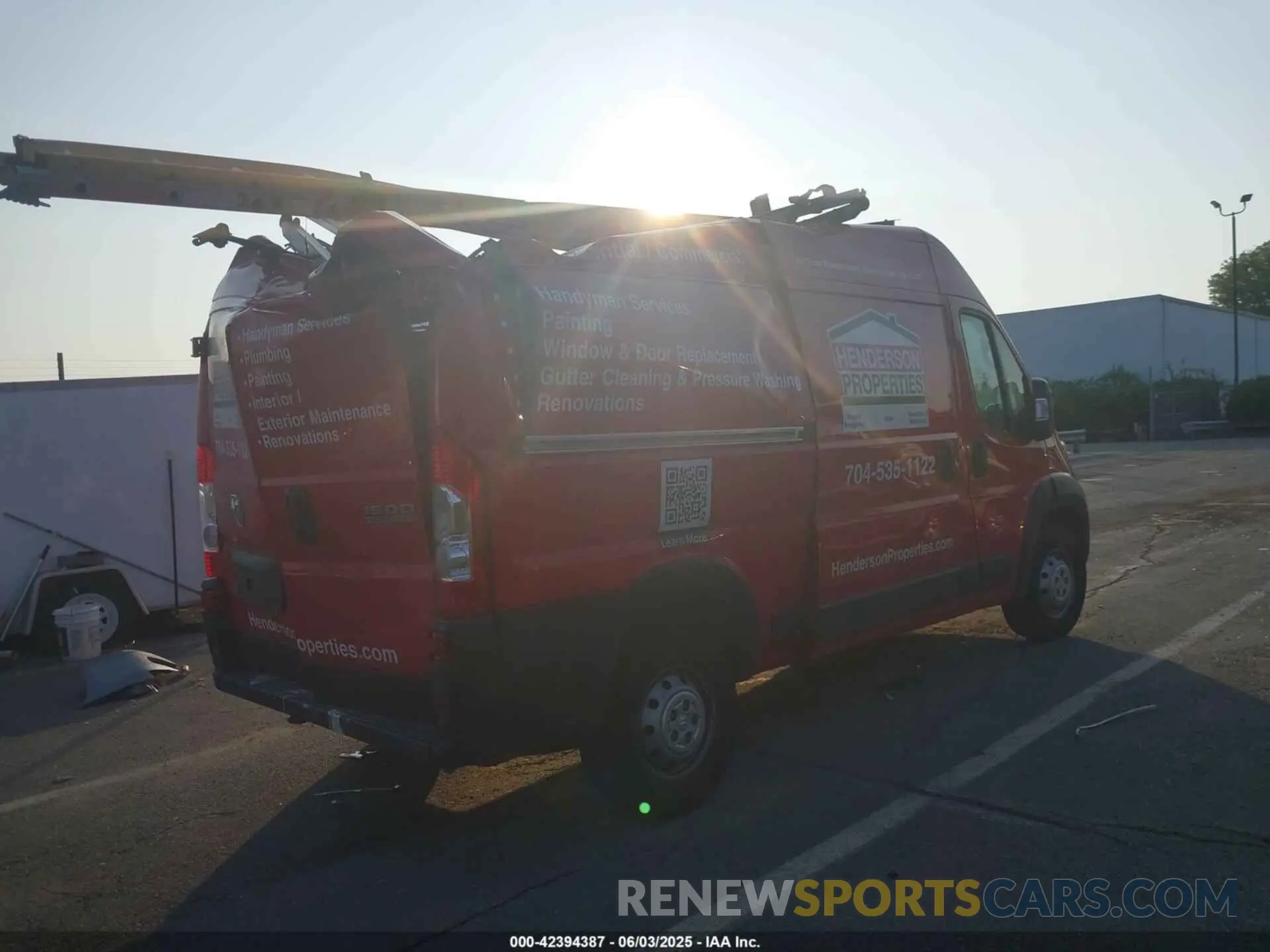 4 Photograph of a damaged car 3C6LRVBG9PE593408 RAM PROMASTER 1500 2023