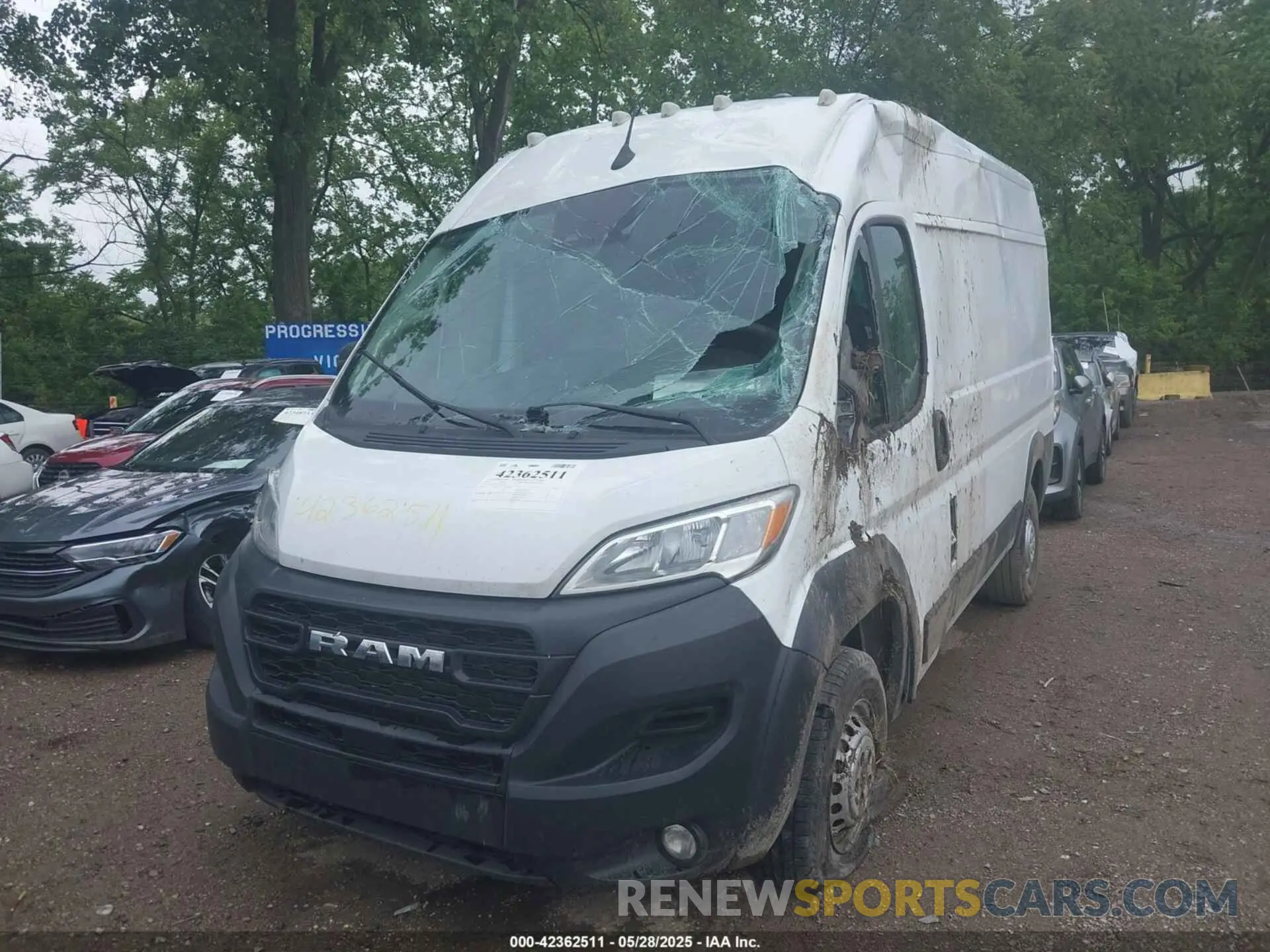 2 Photograph of a damaged car 3C6LRVBG5RE112346 RAM PROMASTER 1500 2024