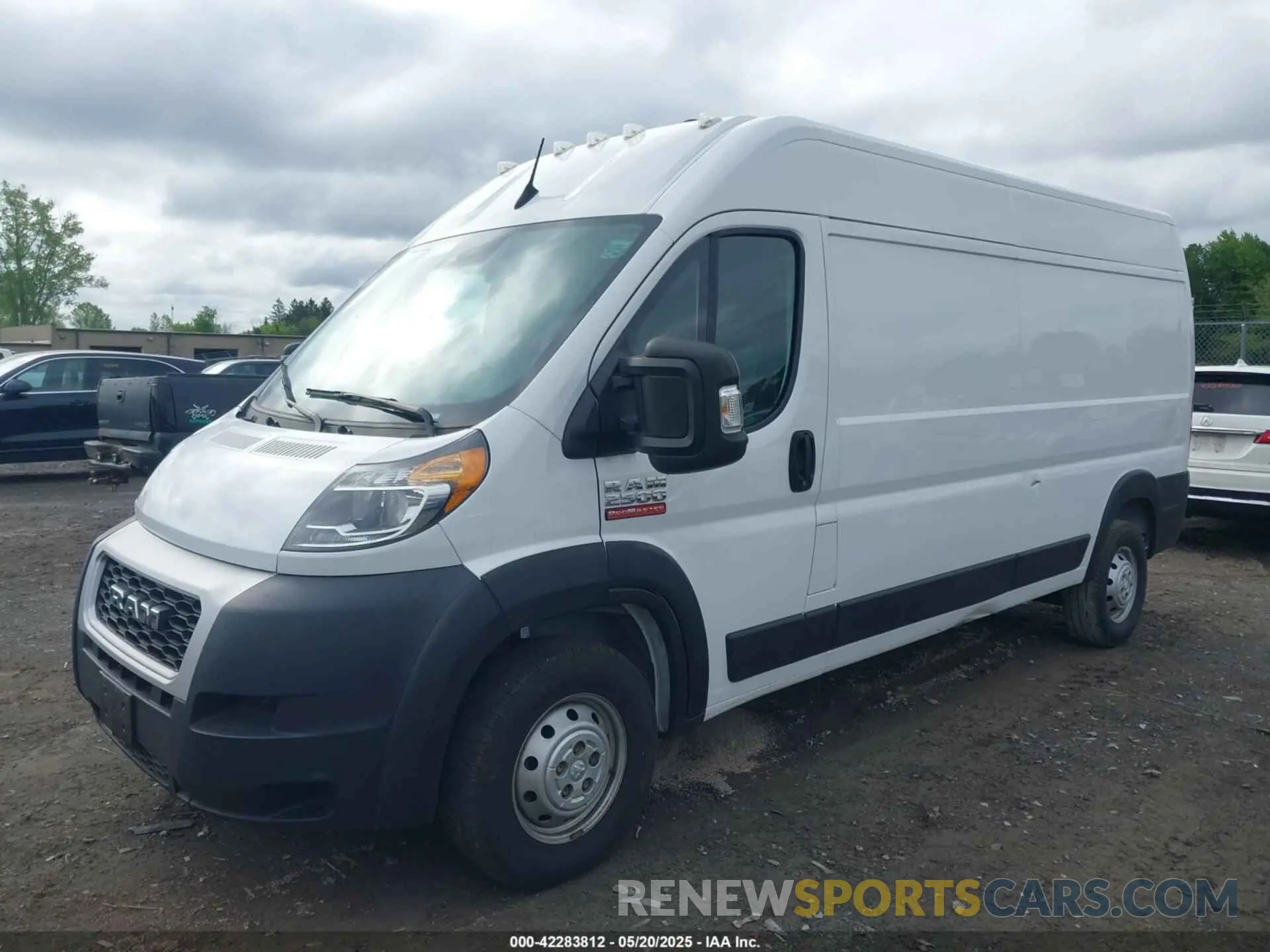2 Photograph of a damaged car 3C6LRVDG4NE105380 RAM PROMASTER 2022