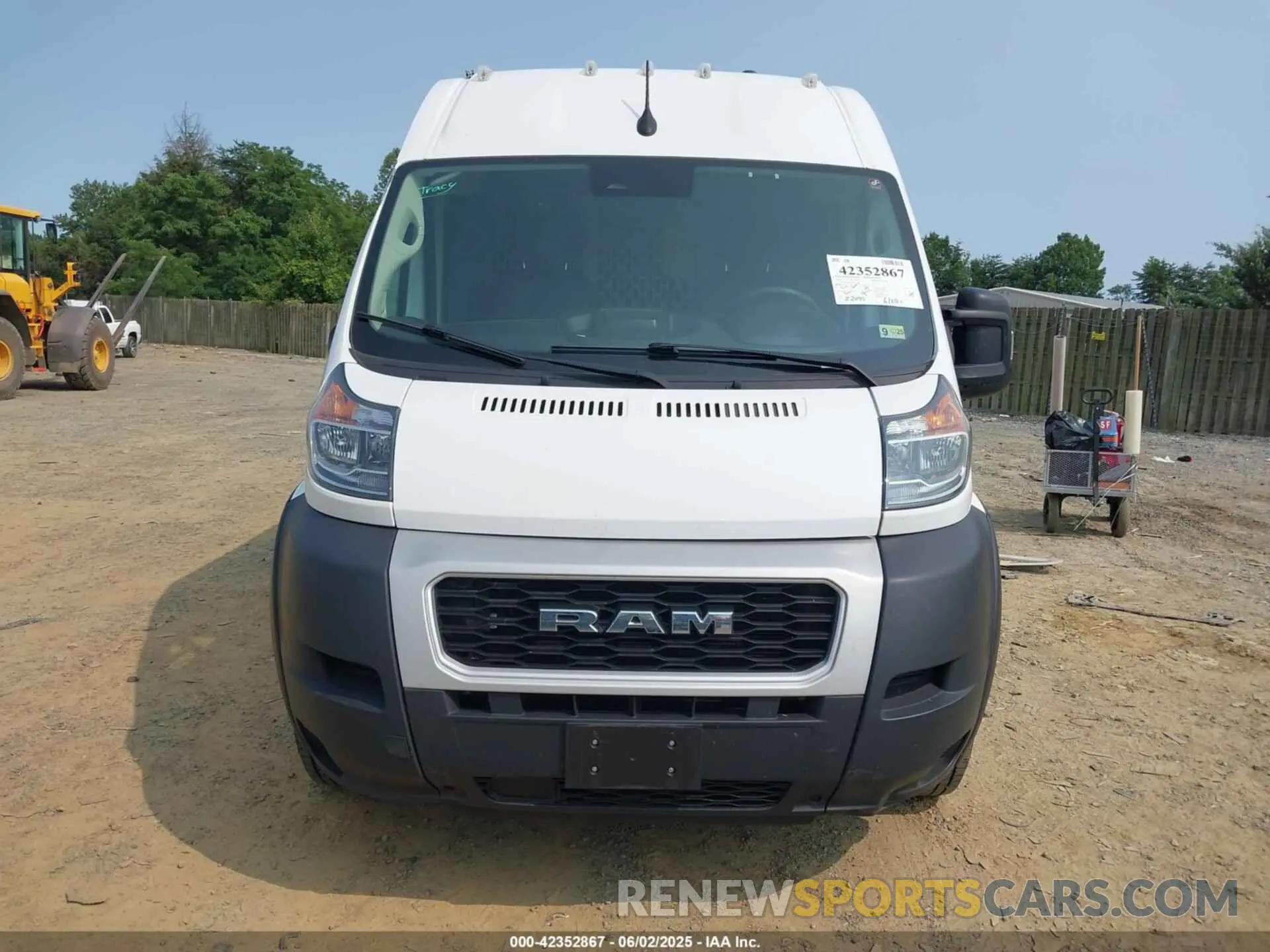 13 Photograph of a damaged car 3C6LRVDG5NE116386 RAM PROMASTER 2022