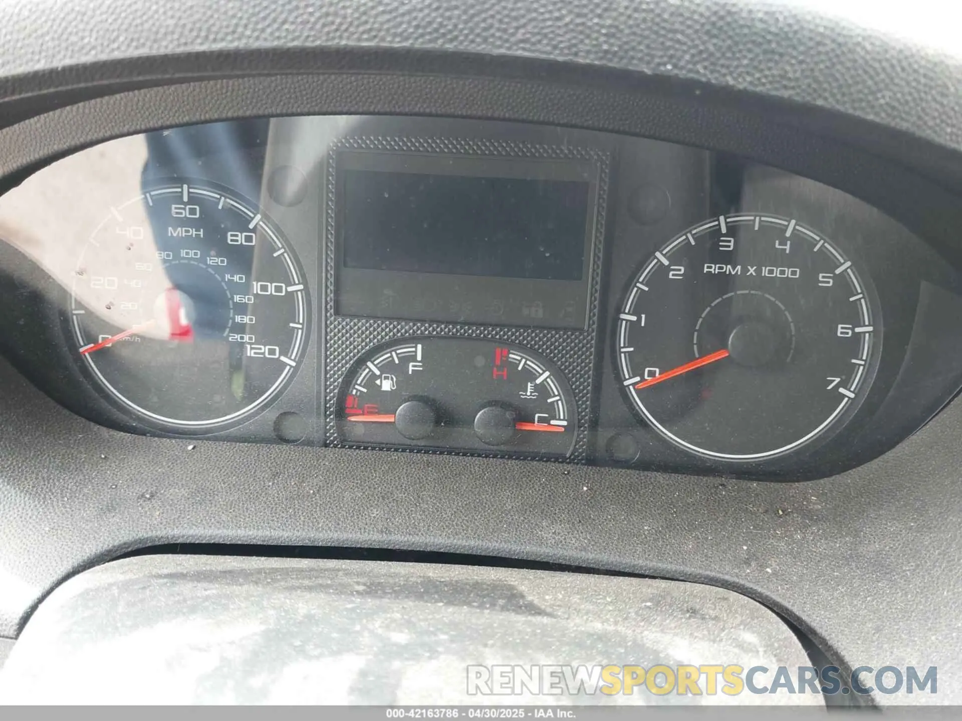 7 Photograph of a damaged car 3C6TRVCG0KE509757 RAM PROMASTER 2500 2019
