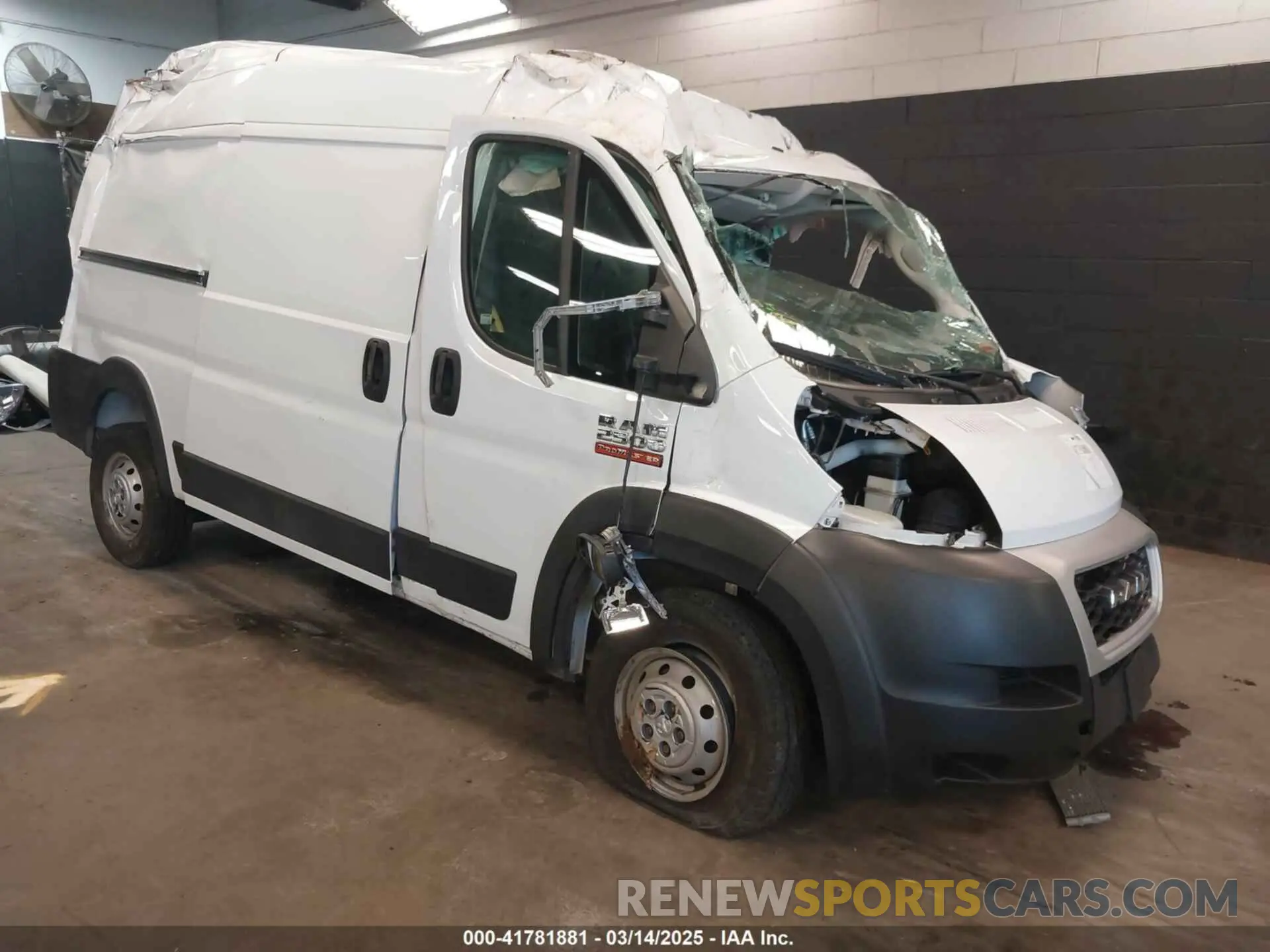 1 Photograph of a damaged car 3C6TRVCG0KE525540 RAM PROMASTER 2500 2019