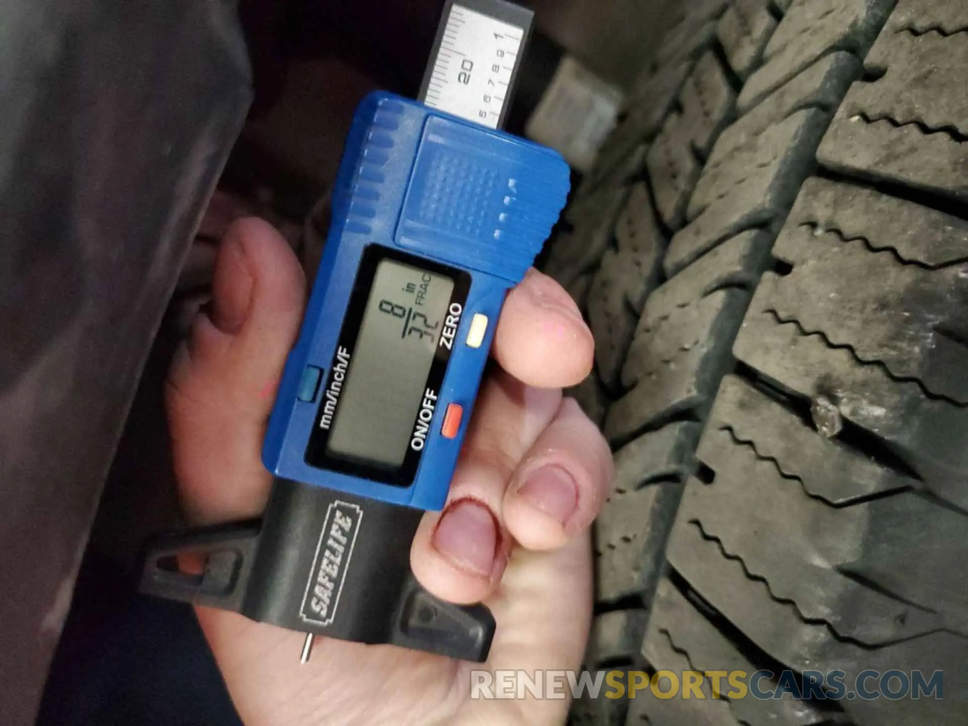 17 Photograph of a damaged car 3C6TRVCG0KE561471 RAM PROMASTER 2500 2019