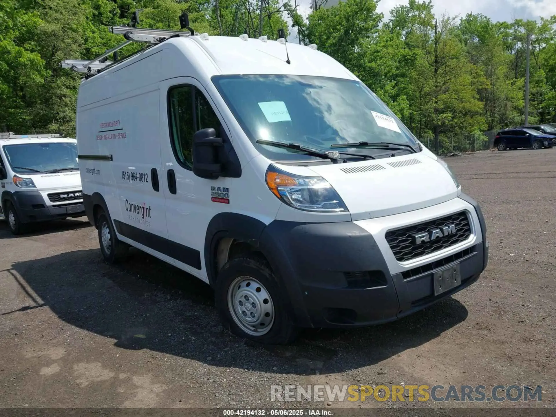 1 Photograph of a damaged car 3C6TRVCG0KE563155 RAM PROMASTER 2500 2019