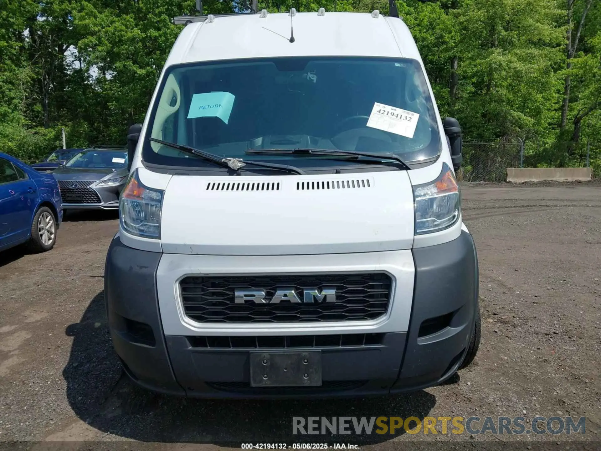 12 Photograph of a damaged car 3C6TRVCG0KE563155 RAM PROMASTER 2500 2019
