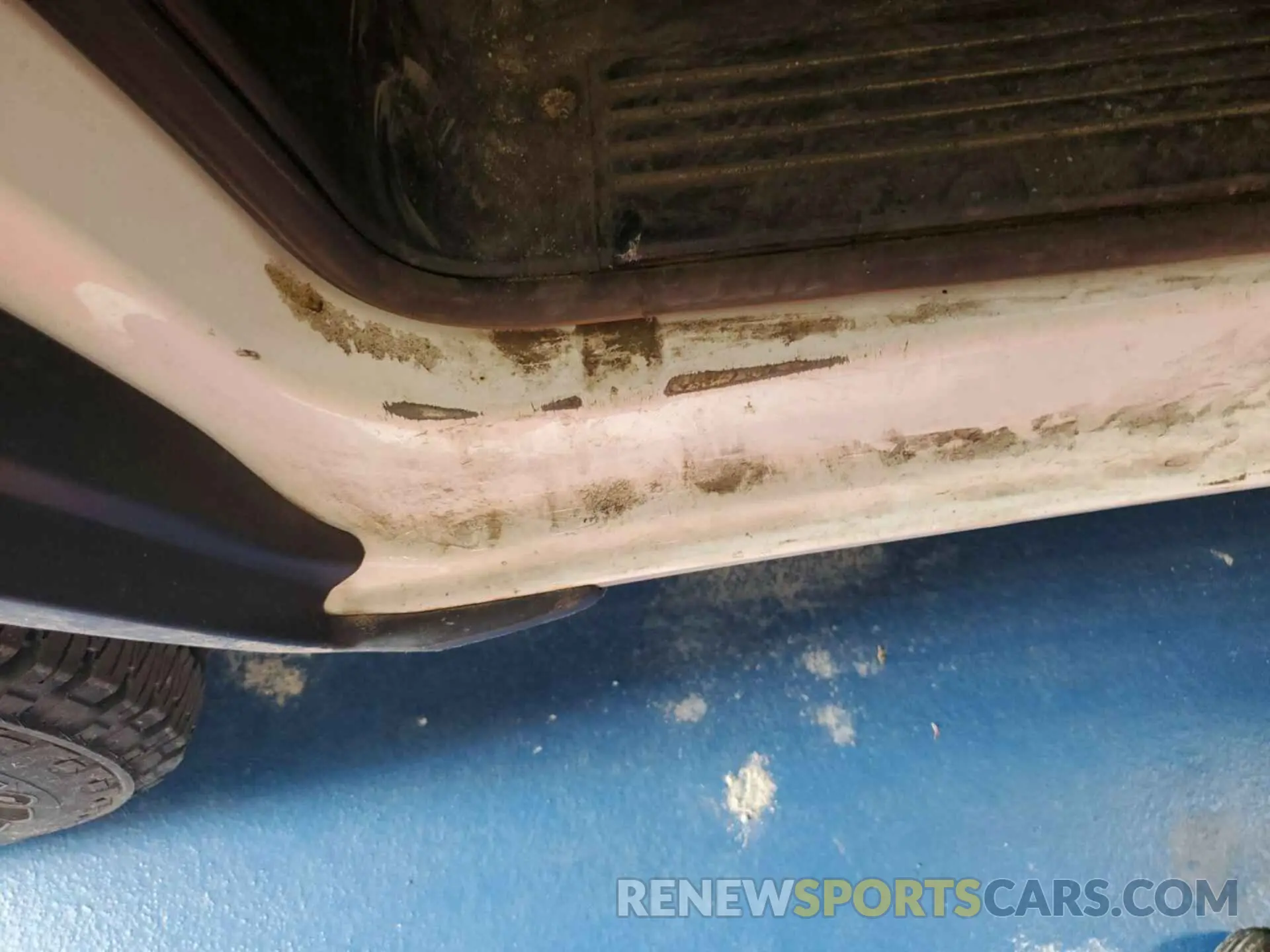 6 Photograph of a damaged car 3C6TRVCG1KE561477 RAM PROMASTER 2500 2019