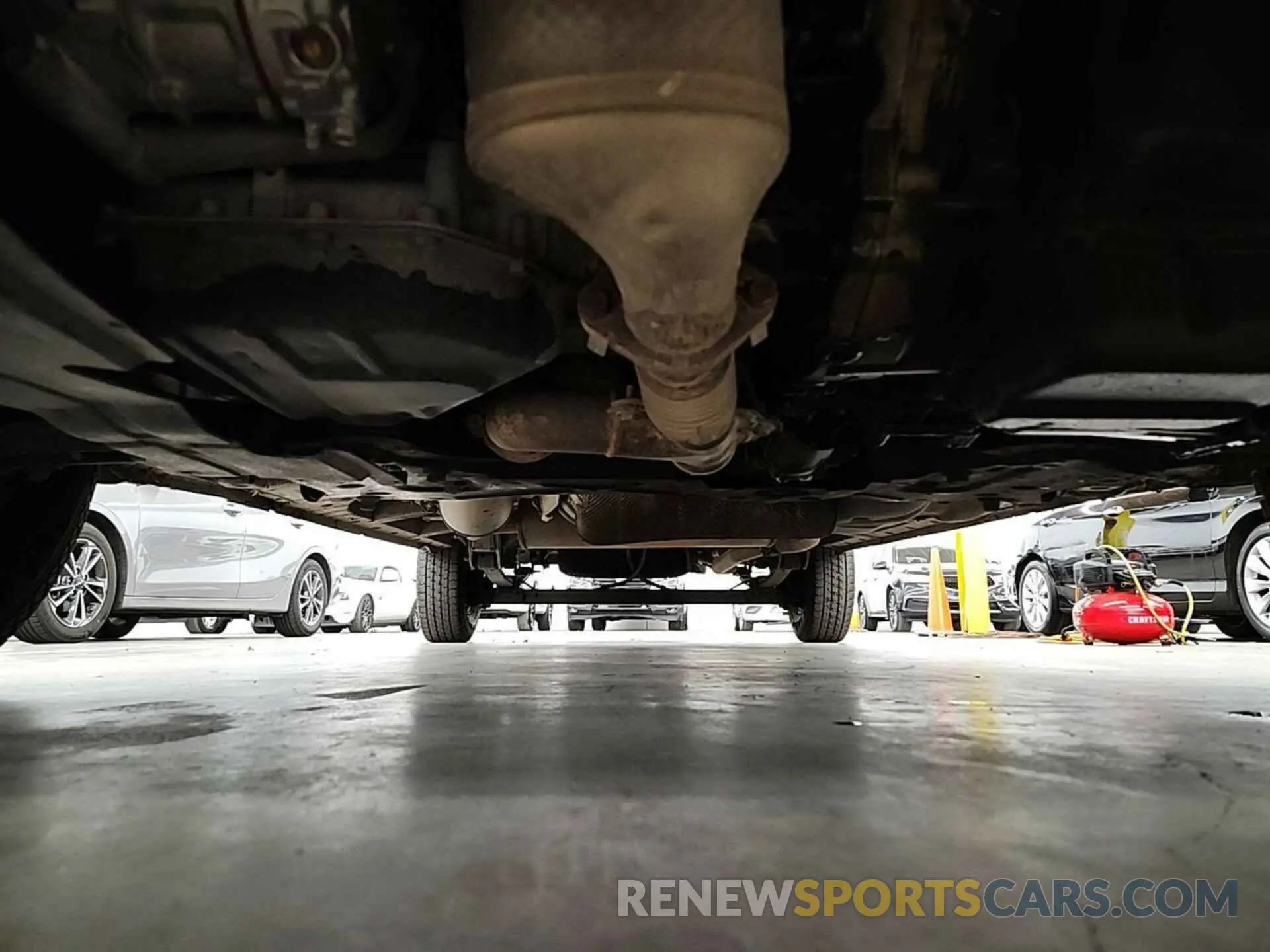 14 Photograph of a damaged car 3C6TRVCG6KE511416 RAM PROMASTER 2500 2019