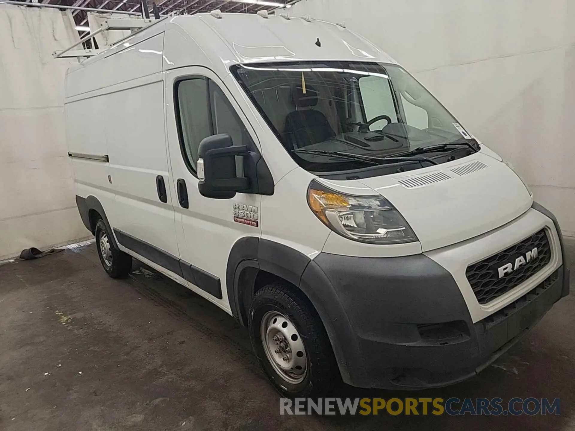 27 Photograph of a damaged car 3C6TRVCG6KE511416 RAM PROMASTER 2500 2019