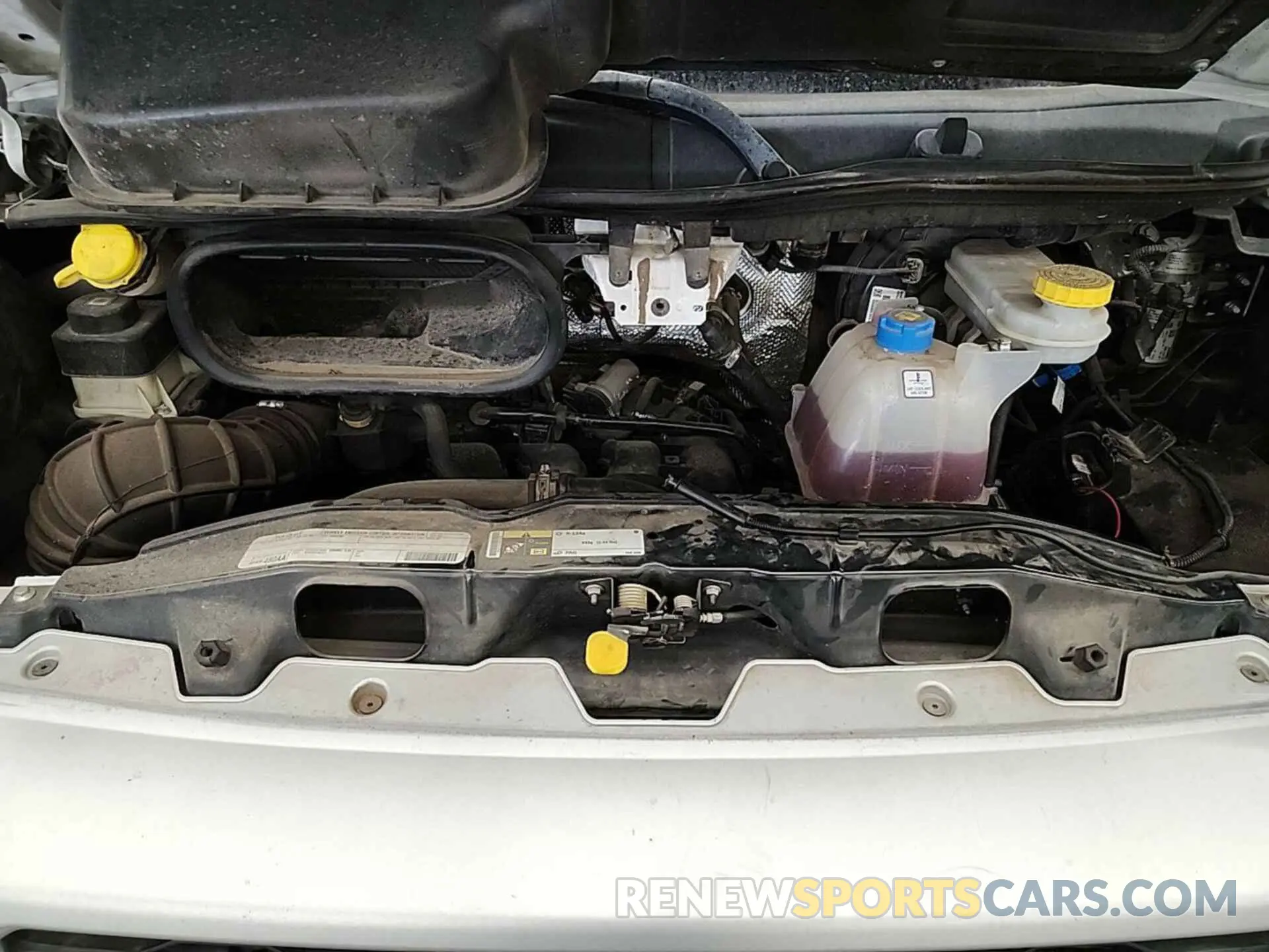 3 Photograph of a damaged car 3C6TRVCG6KE511416 RAM PROMASTER 2500 2019