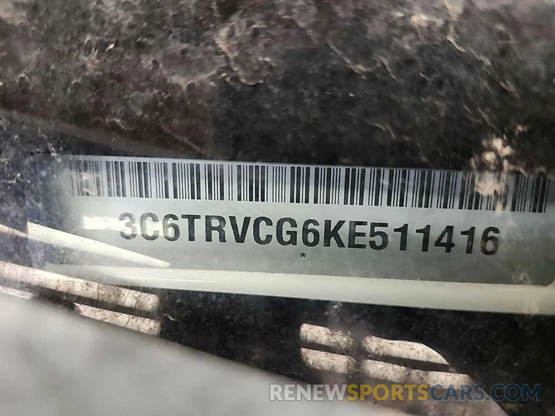 6 Photograph of a damaged car 3C6TRVCG6KE511416 RAM PROMASTER 2500 2019