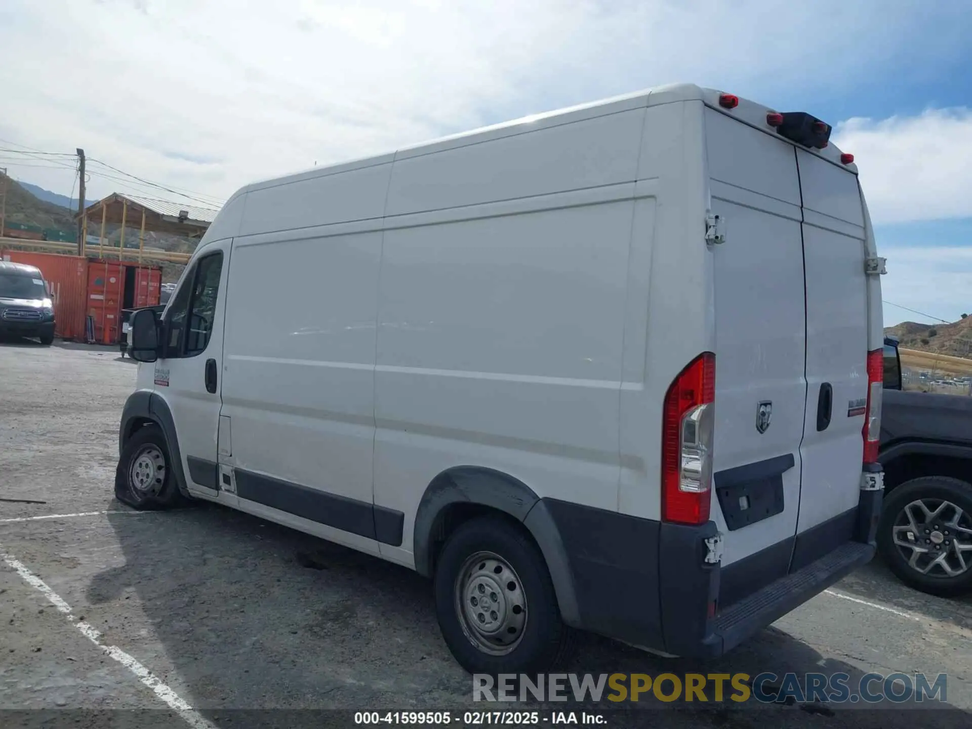 3 Photograph of a damaged car 3C6TRVCG7KE520397 RAM PROMASTER 2500 2019