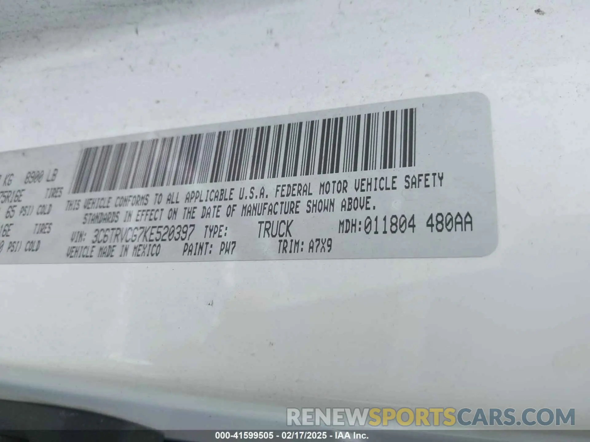 9 Photograph of a damaged car 3C6TRVCG7KE520397 RAM PROMASTER 2500 2019