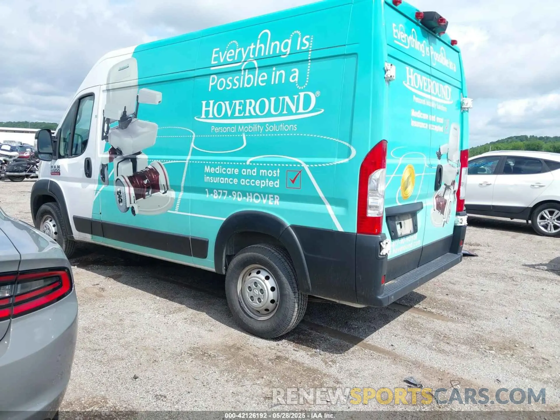 3 Photograph of a damaged car 3C6TRVCG9KE562893 RAM PROMASTER 2500 2019