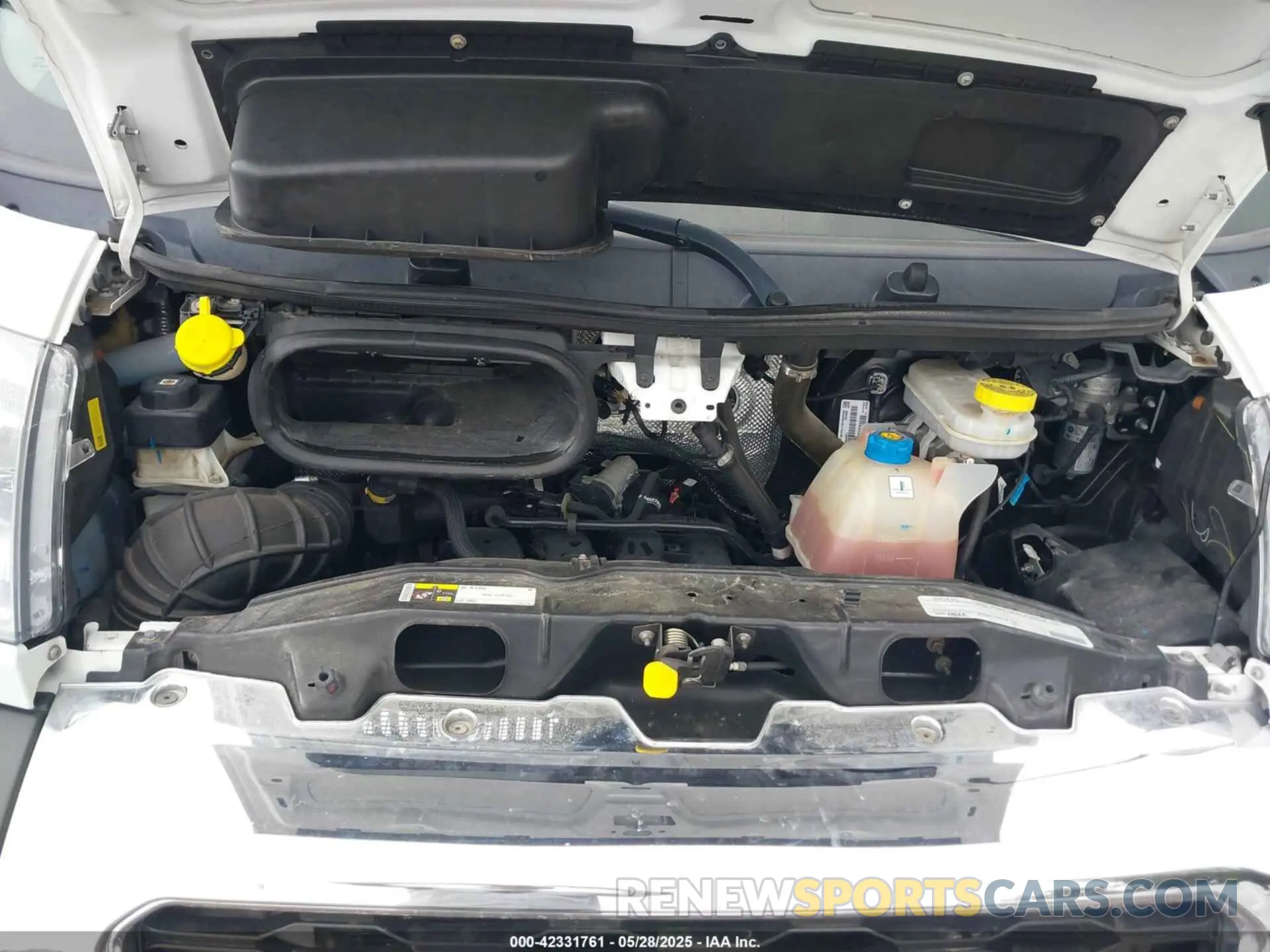 10 Photograph of a damaged car 3C6TRVDG1KE534374 RAM PROMASTER 2500 2019