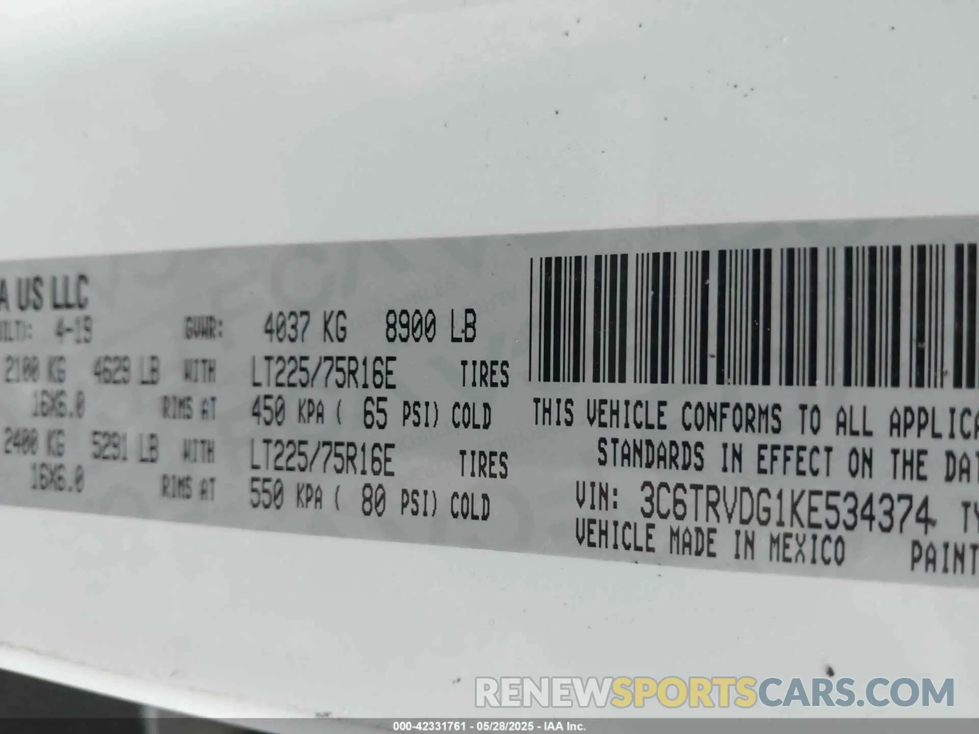 9 Photograph of a damaged car 3C6TRVDG1KE534374 RAM PROMASTER 2500 2019