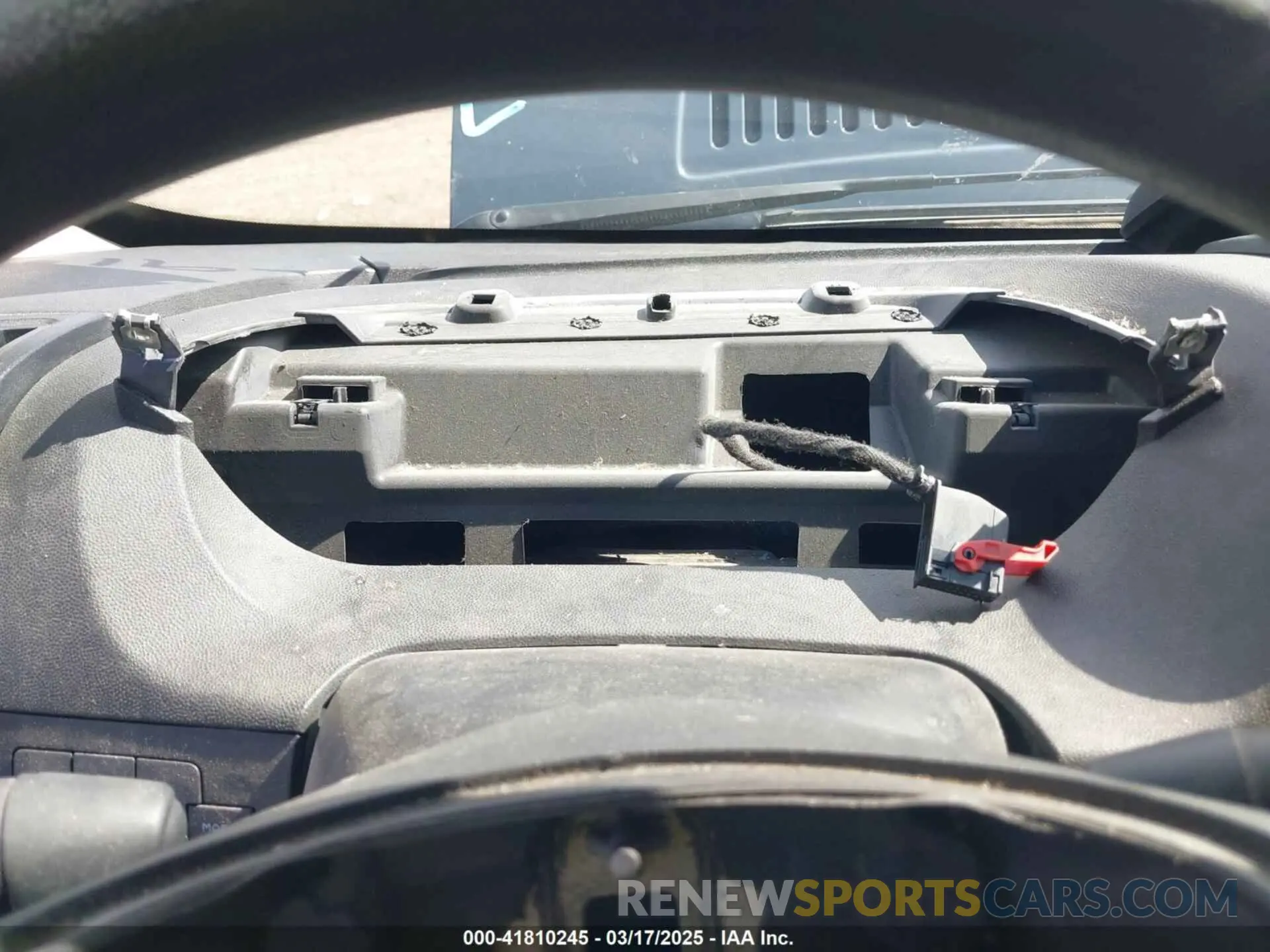 15 Photograph of a damaged car 3C6TRVDG2KE519155 RAM PROMASTER 2500 2019