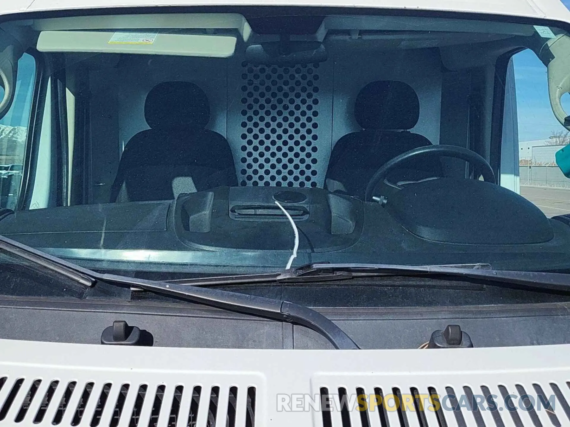23 Photograph of a damaged car 3C6TRVDG3KE501005 RAM PROMASTER 2500 2019